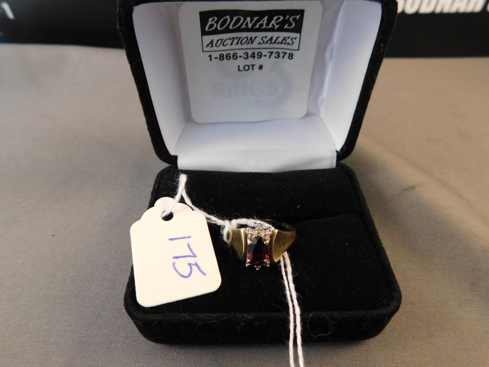 10K Gold Red Stone Ring (1 of 4)