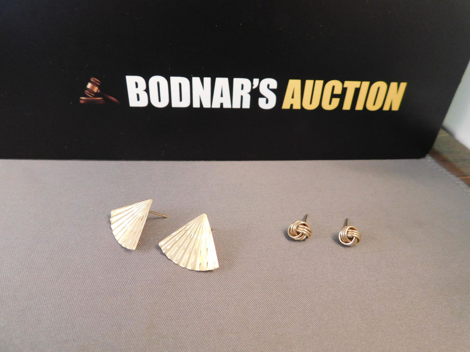 2 Pairs of 10K 14K Earrings (1 of 3)