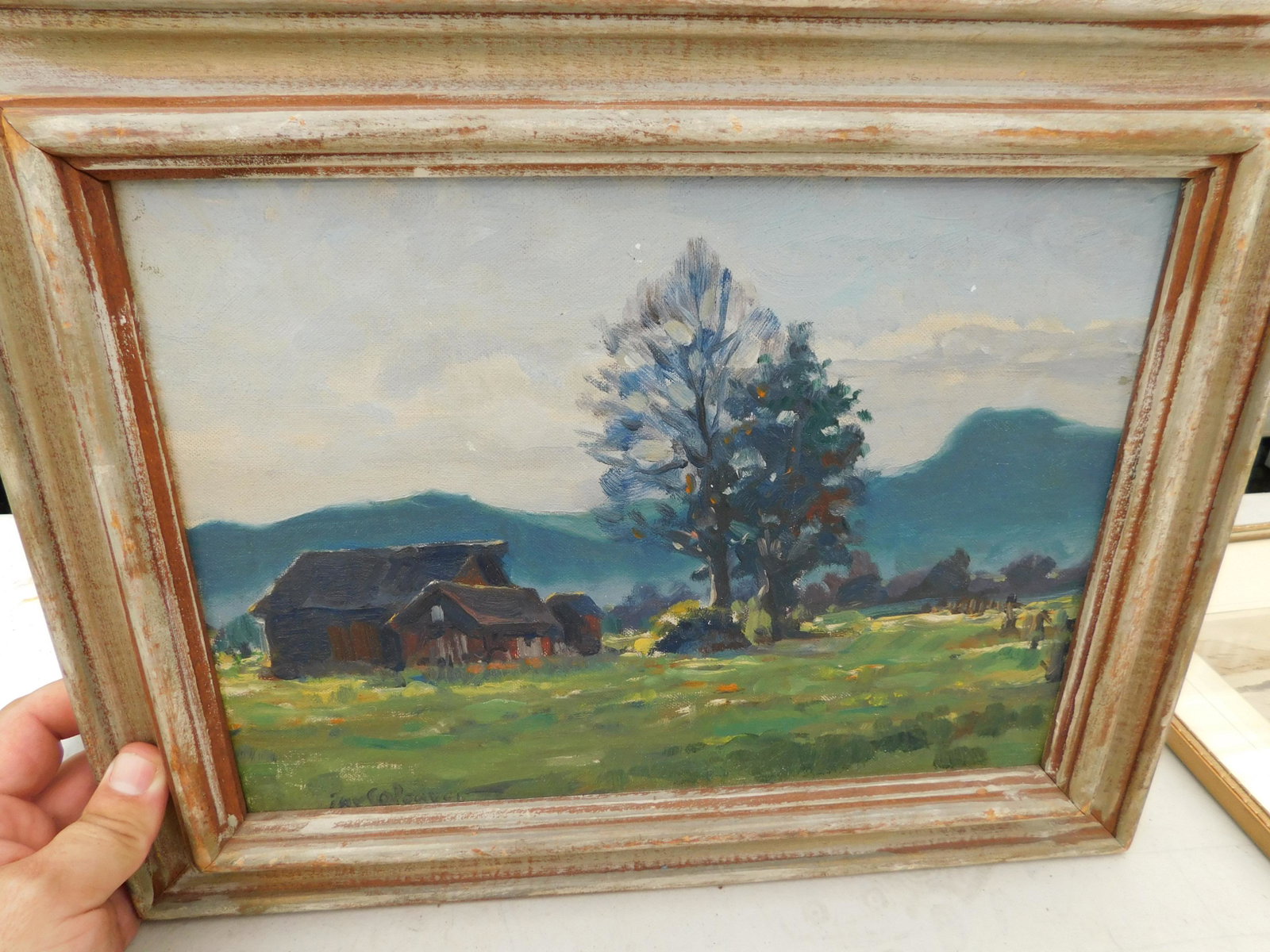 Oil on Board Barn Scene: Oil on Board Signed Lower Left Jay Weaver depicting a Barn Scene. Image measures 12" L x 9" T You are bidding at a live sale. Please read the terms and conditions. We are offering no contact pick up a
