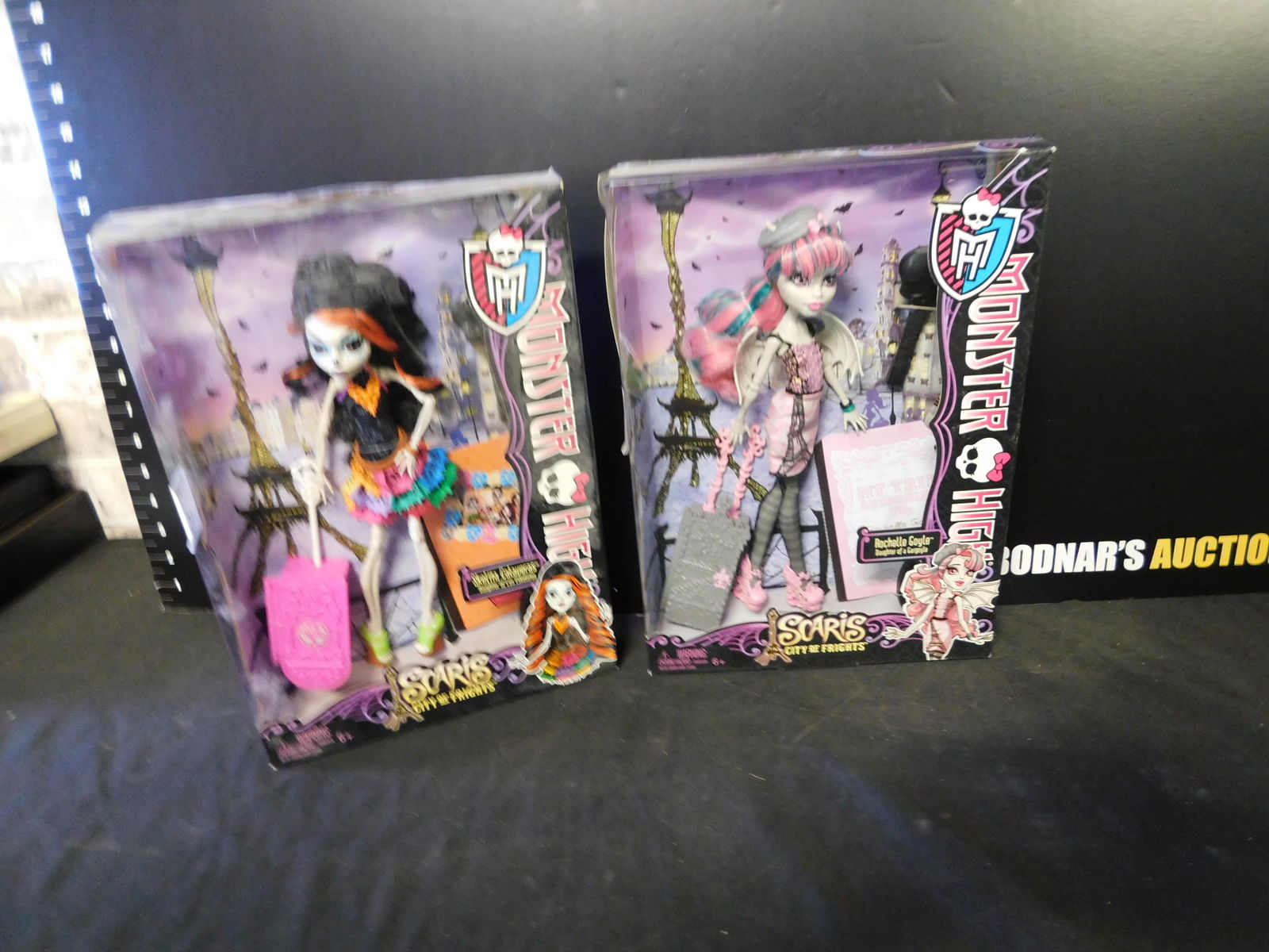 Lot of 2 Scaris City of Frights Monster High Dolls (1 of 2)
