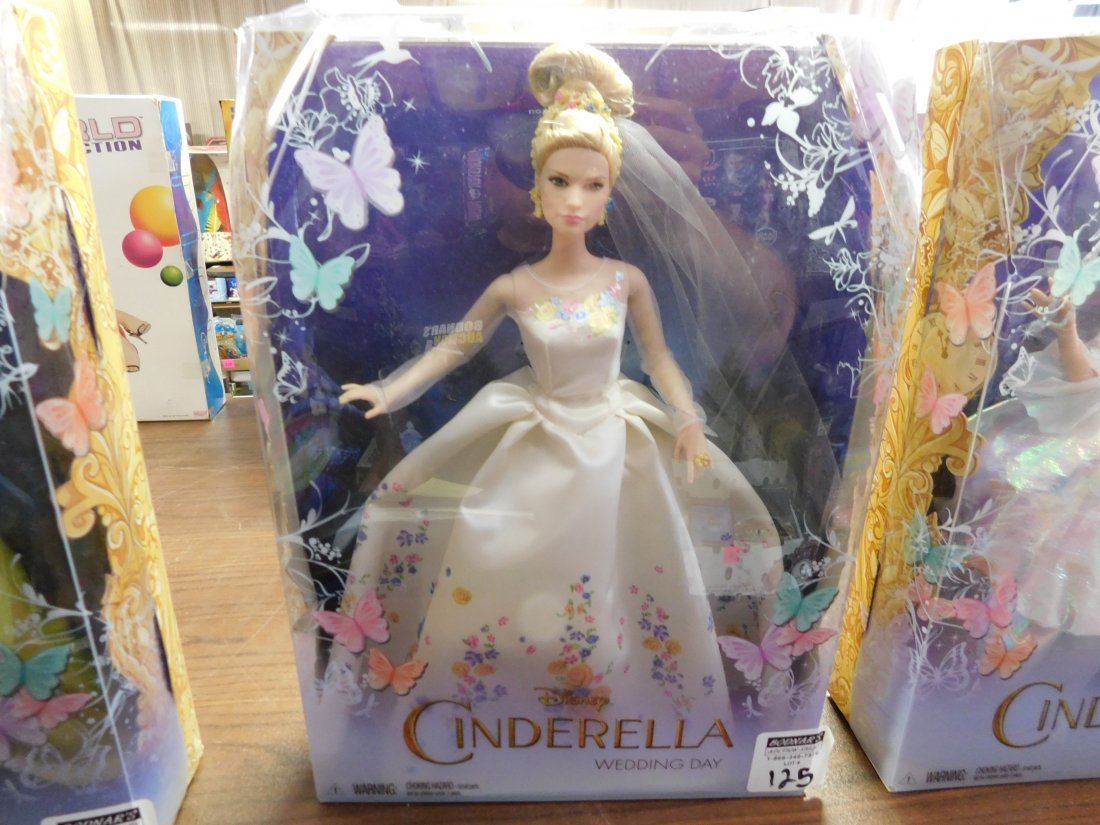 Disney Cinderella Wedding Day Doll (1 of 1)