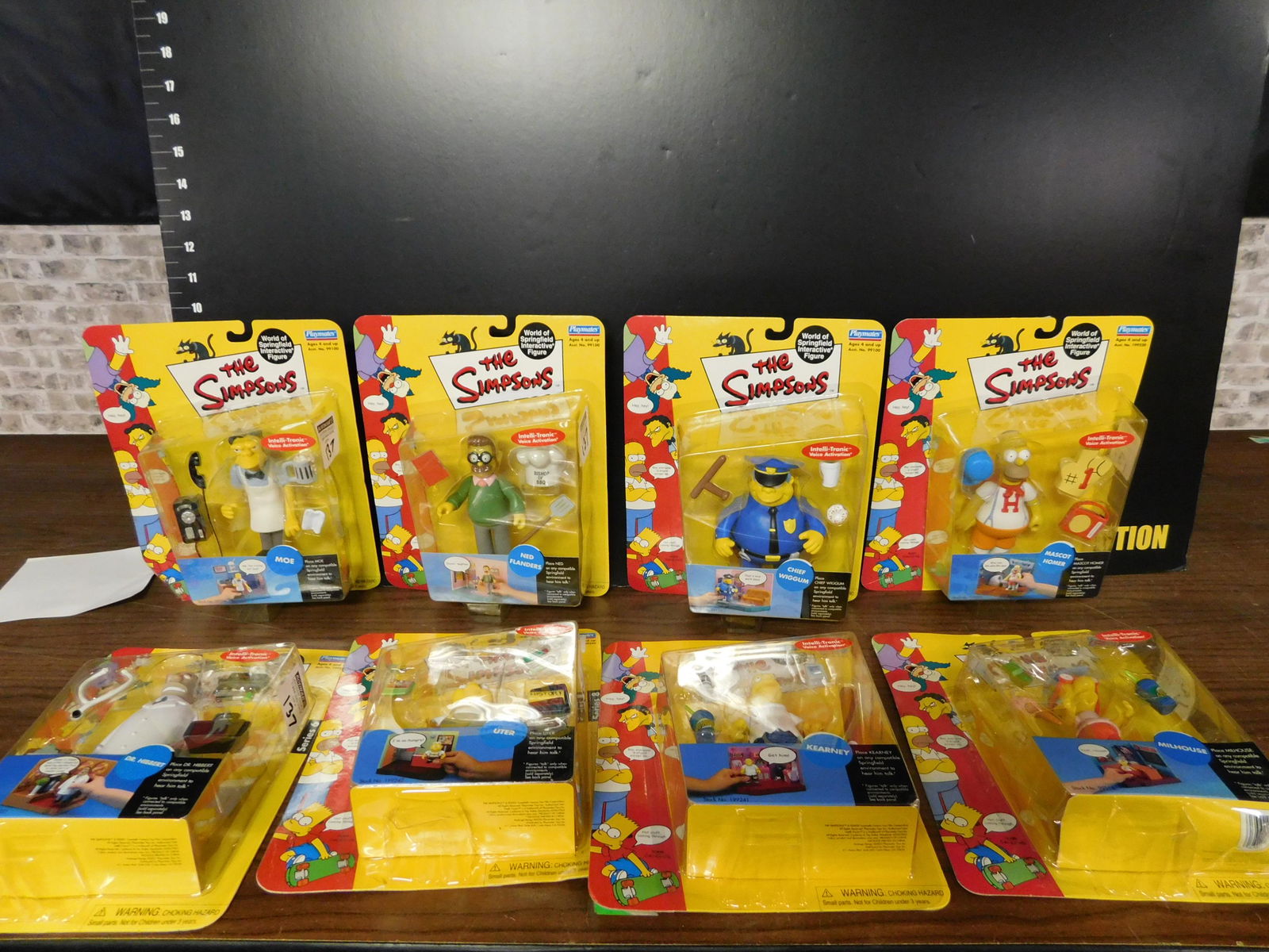 Lot of 8 Simpsons Playmates Action Figures (1 of 6)
