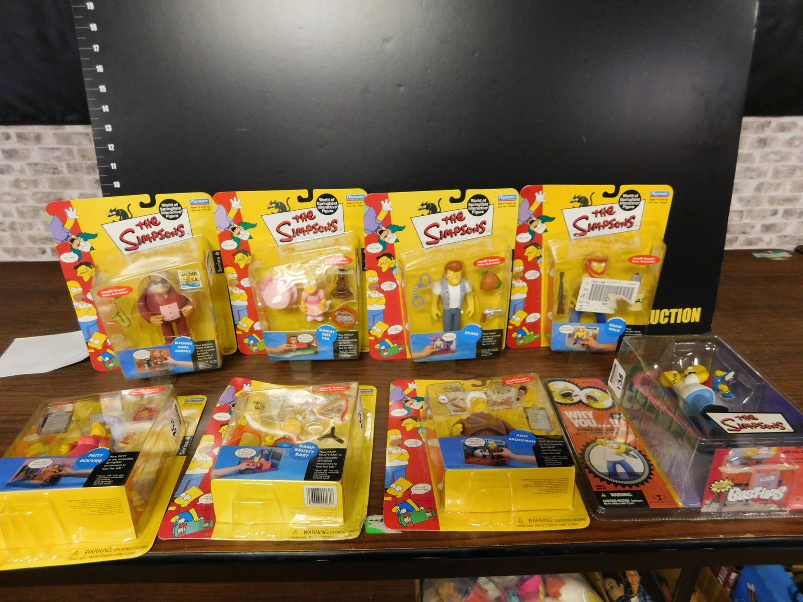 Lot of 7 Simpsons Playmates Action Figures and 1 (1 of 5)