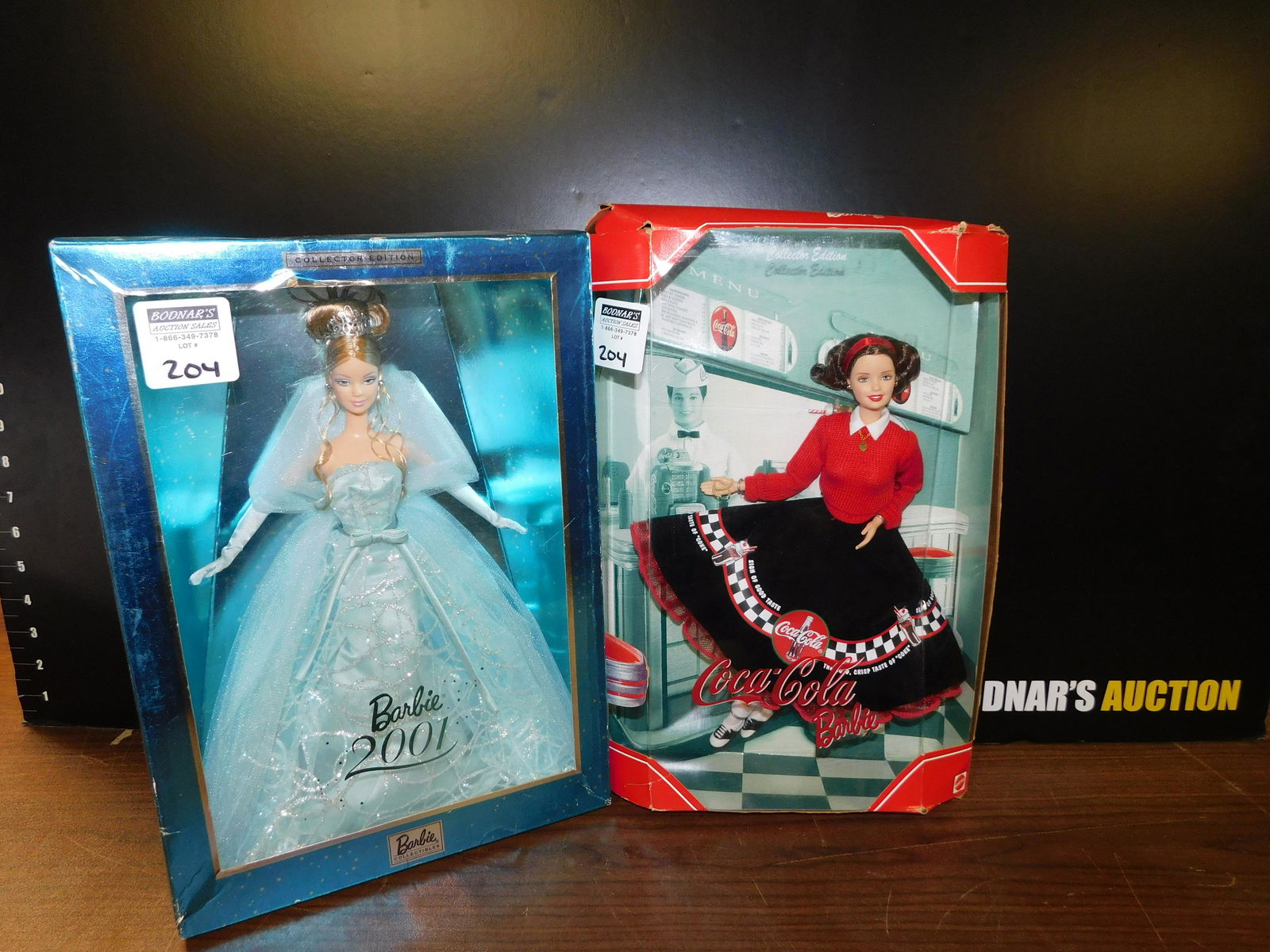 Lot of 2 Barbies (1 of 2)