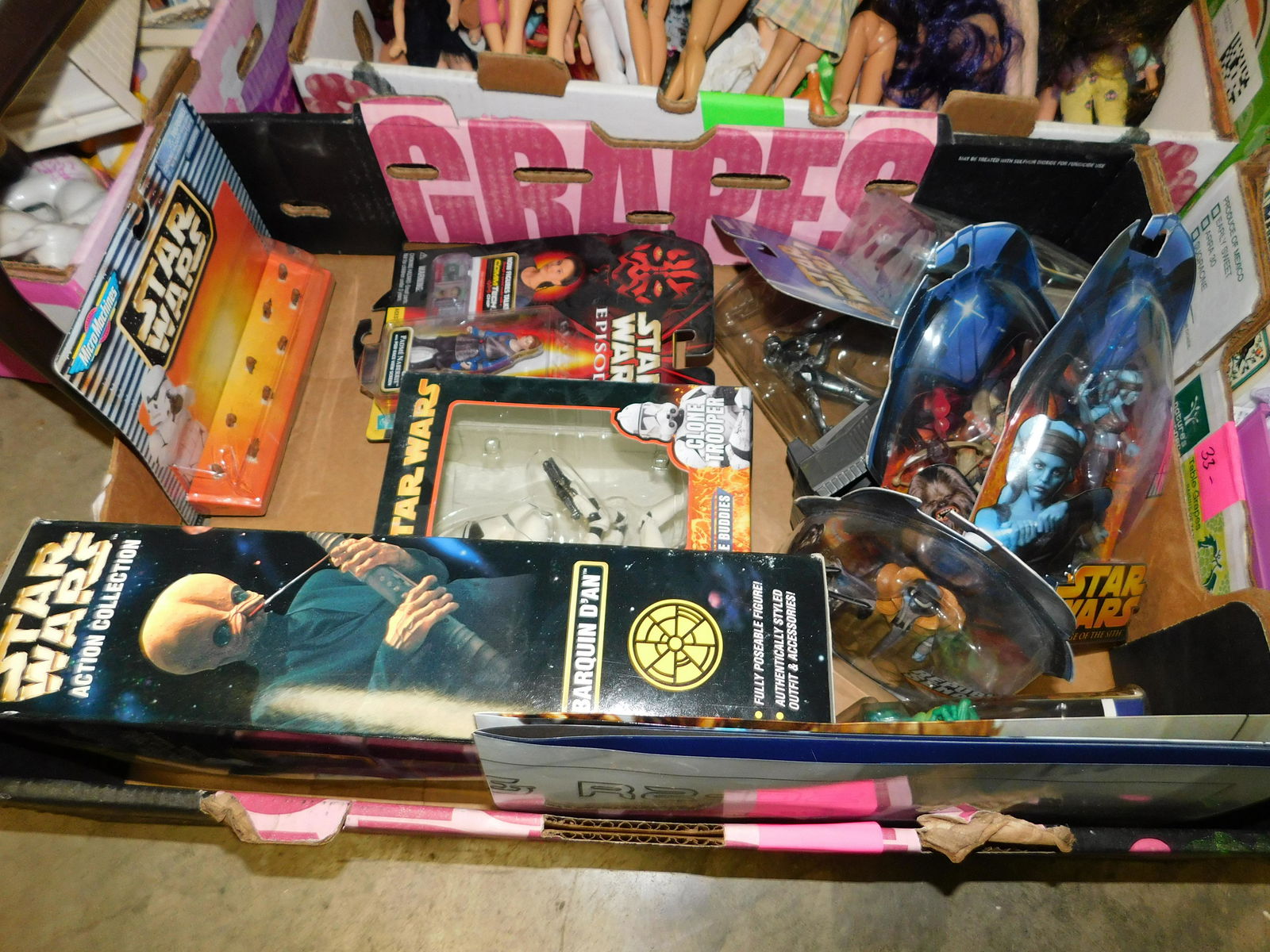 Box Lot of Star Wars Figures (1 of 1)