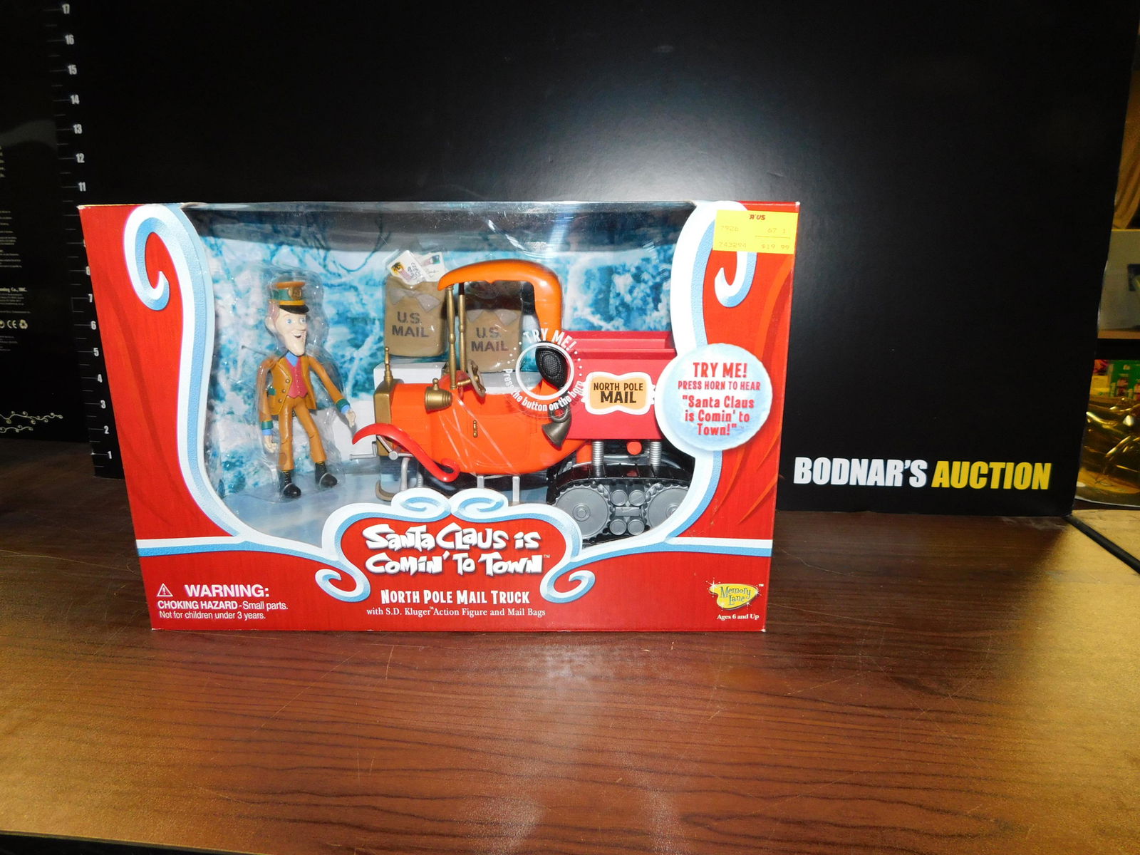 Santa Claus is Comin to Town North Pole Mail Truck (1 of 3)