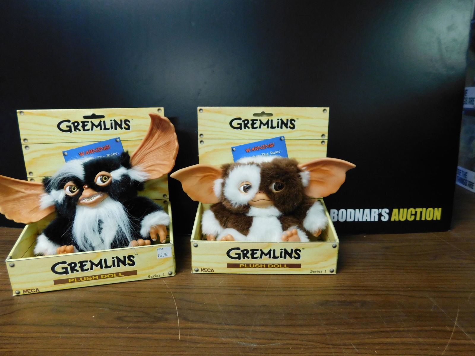 2 Neca Gremlins Plus Dolls (1 of 4)