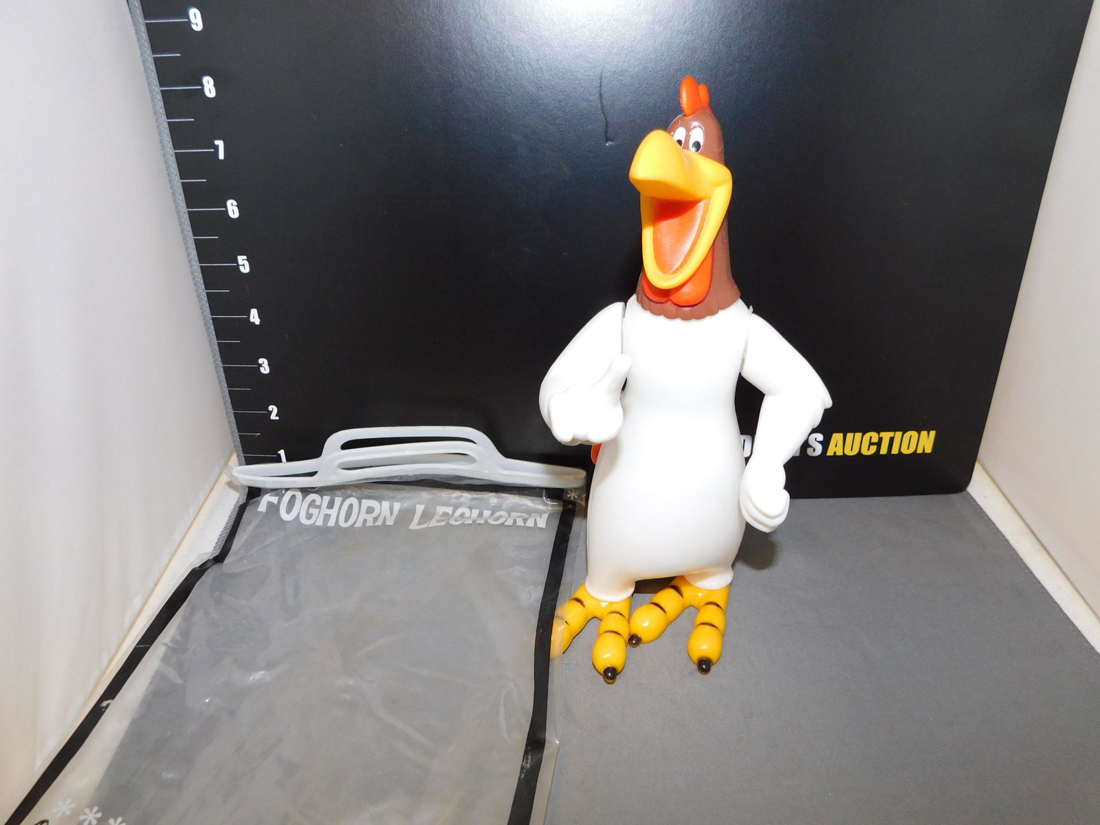 R. Dakin Foghorn Leghorn Figure (1 of 3)