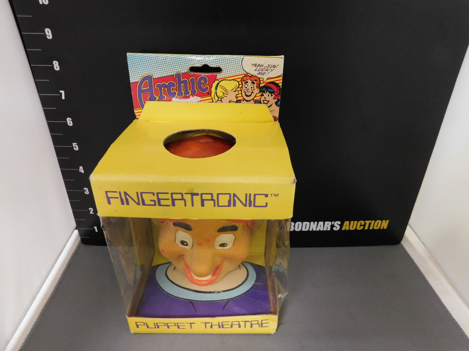 Archie Fingertronic Puppet: Fingertronic Puppet Theater Archie in Original Box. The box has some wear. You are bidding at a live sale, please read the terms and conditions. We are offering contact-less pick ups at our South Brun