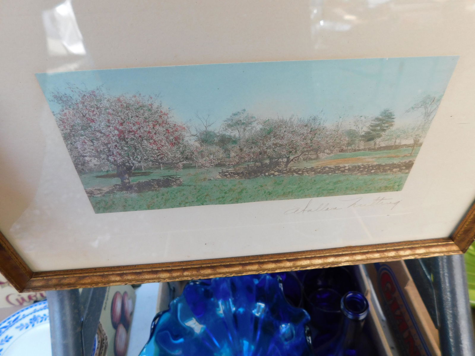 Signed Wallace Nutting Photograph: Signed Wallace Nutting Hand Colored Exterior Photograph. Measures 8" t x 12" w. You are bidding at a live sale. Please read the terms and conditions. This sale will be broadcast live on sale day with