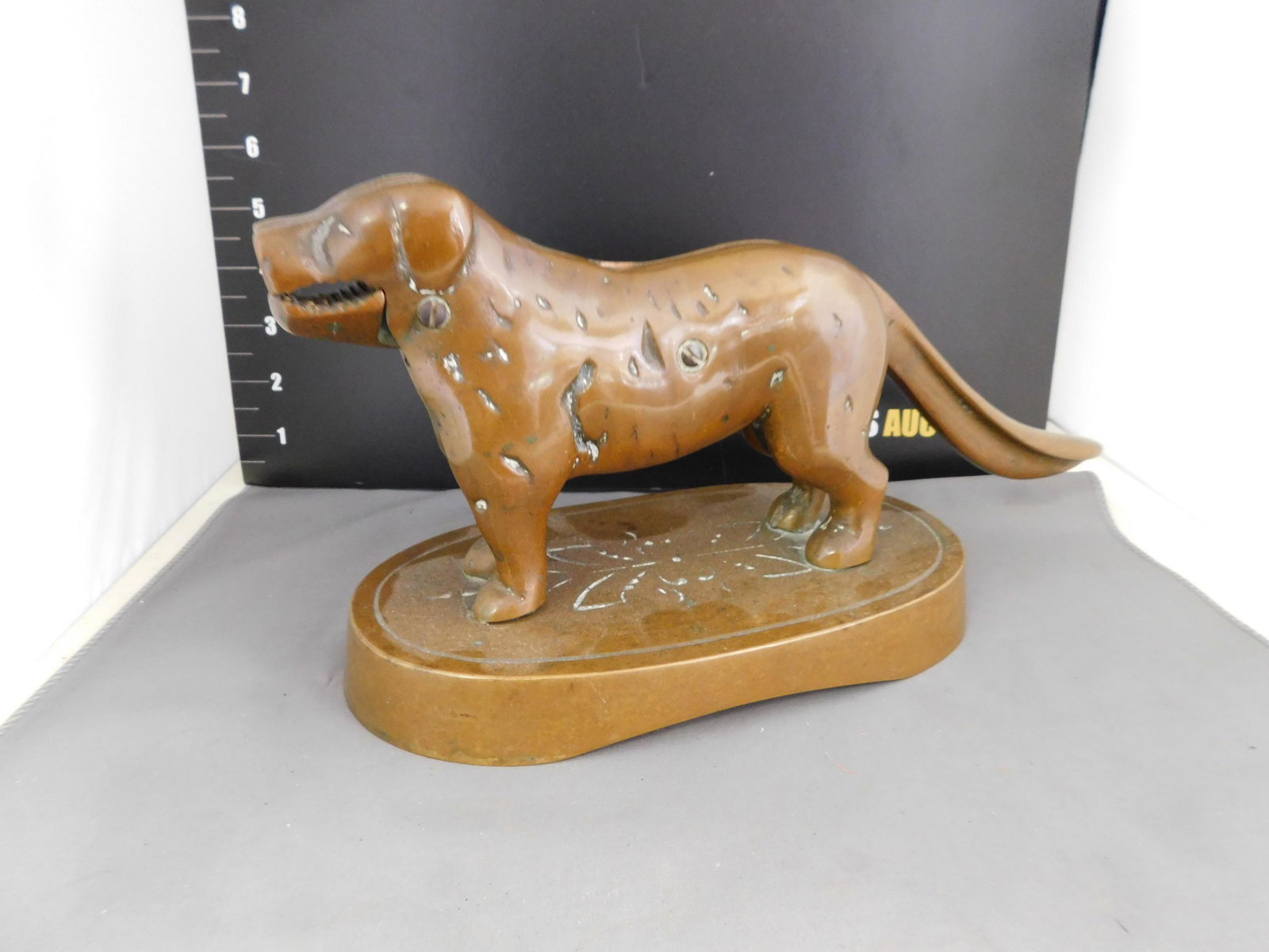 Bronze Dog Nutcracker (1 of 3)