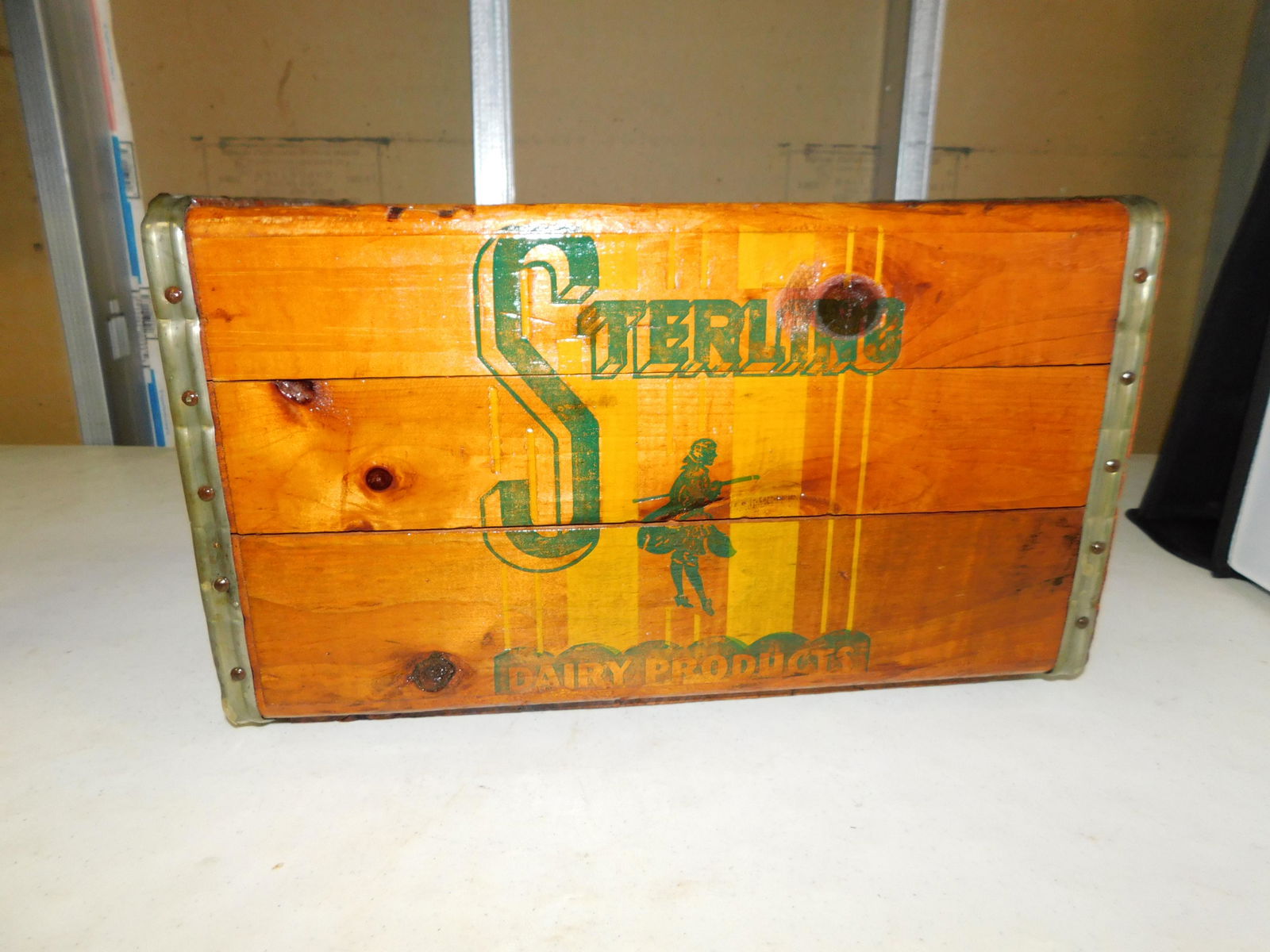 Sterling Dairy Products Milk Crate (1 of 4)