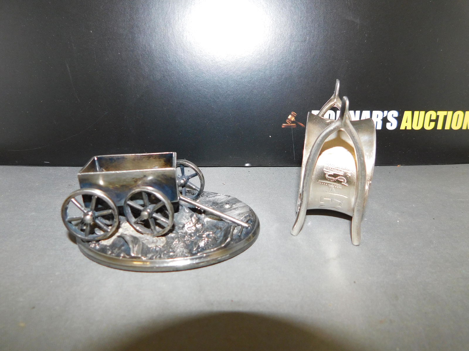 Lot of 2 Victorian Silver-plate Pieces (1 of 4)