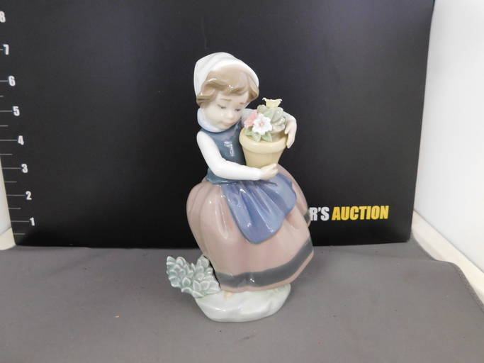 Lladro Girl with Flowers Sep 17, 2020 Bodnar's Auction Sales in NJ