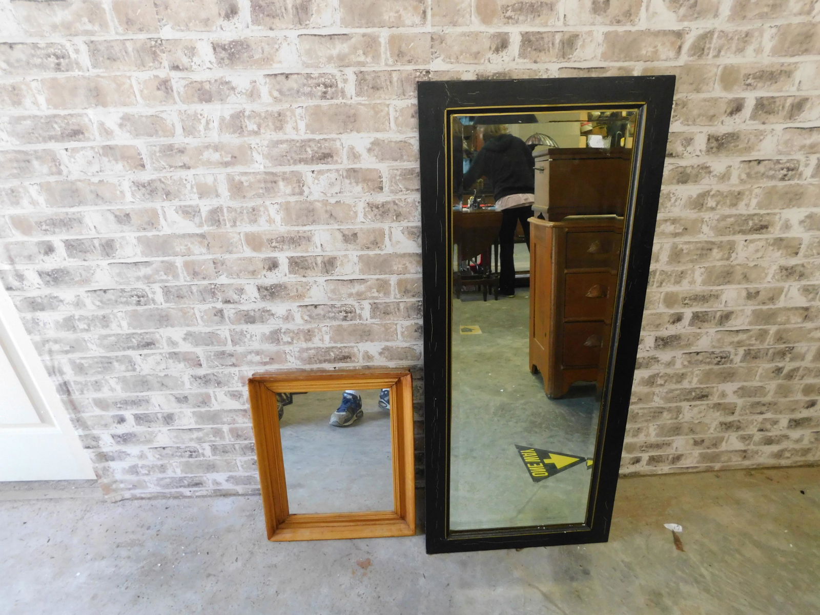 Lot of 2 Mirrors (1 of 3)