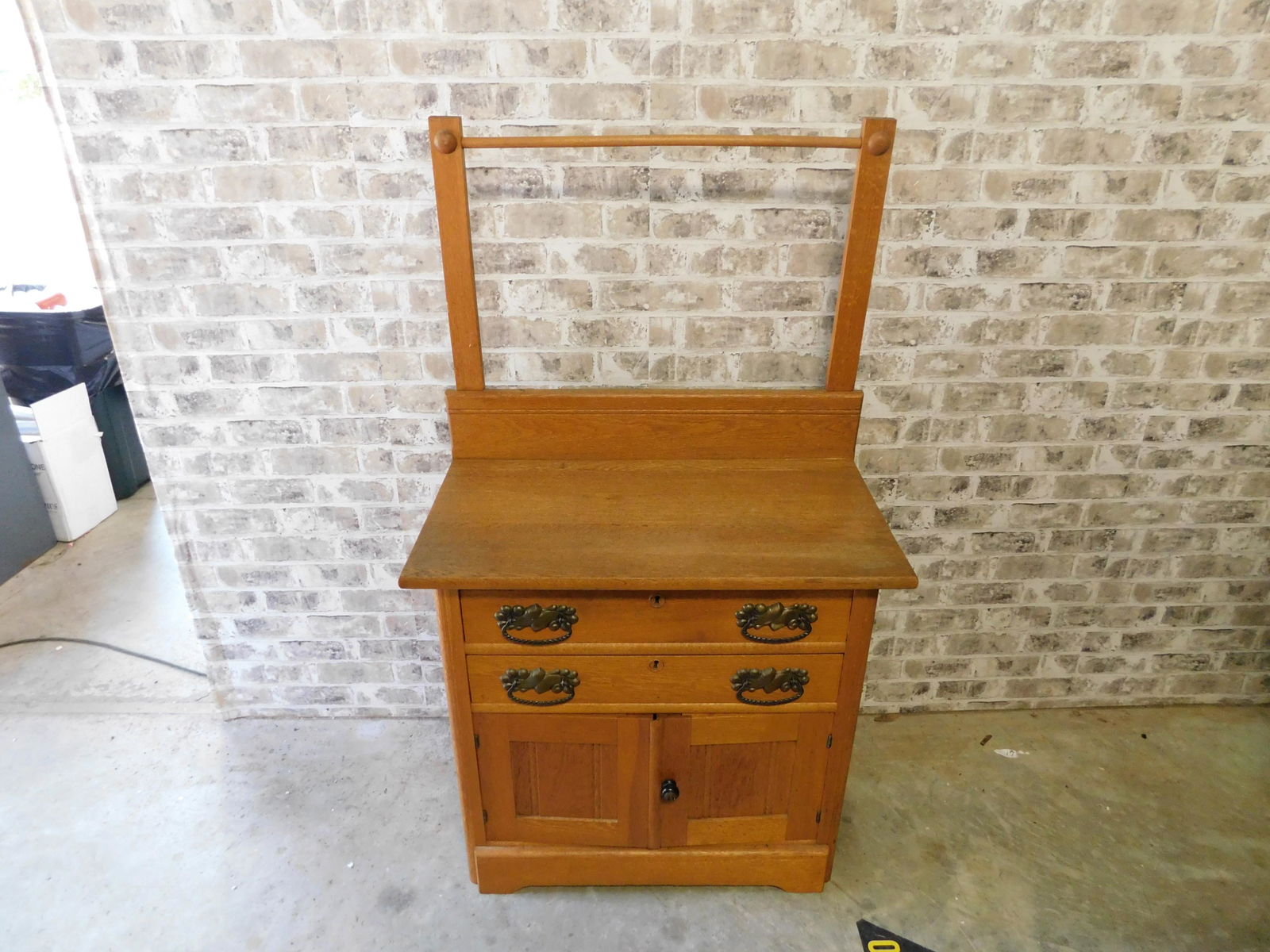 Oak Washstand with Towel Rack (1 of 4)