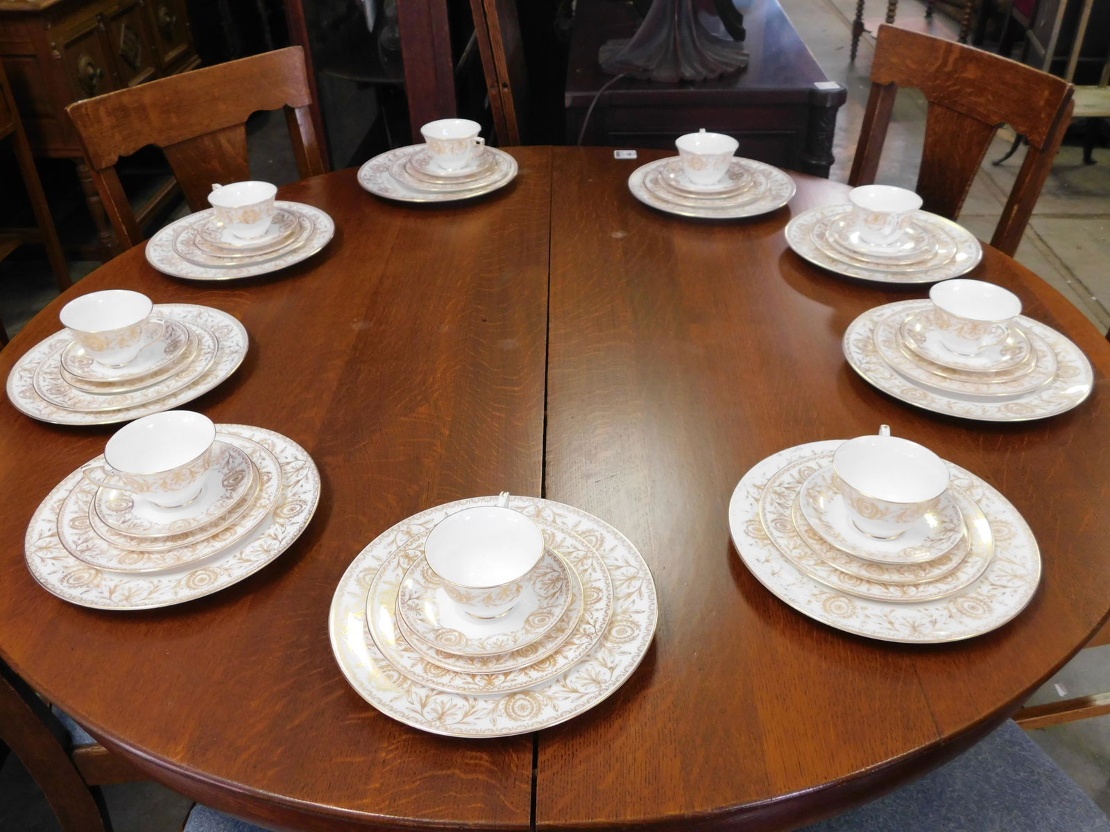Royal Winchester Pompadour Dinnerware (1 of 3)