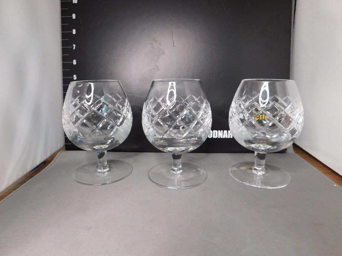 Lot of 3 Waterford Brandy Snifters: Lot of 3 Waterford Brandy Snifters. Measures 5" tall x 3.5" w. You are bidding at a live sale, please read the terms and conditions. We are offering contact-less pick ups at our South Brunswick locati