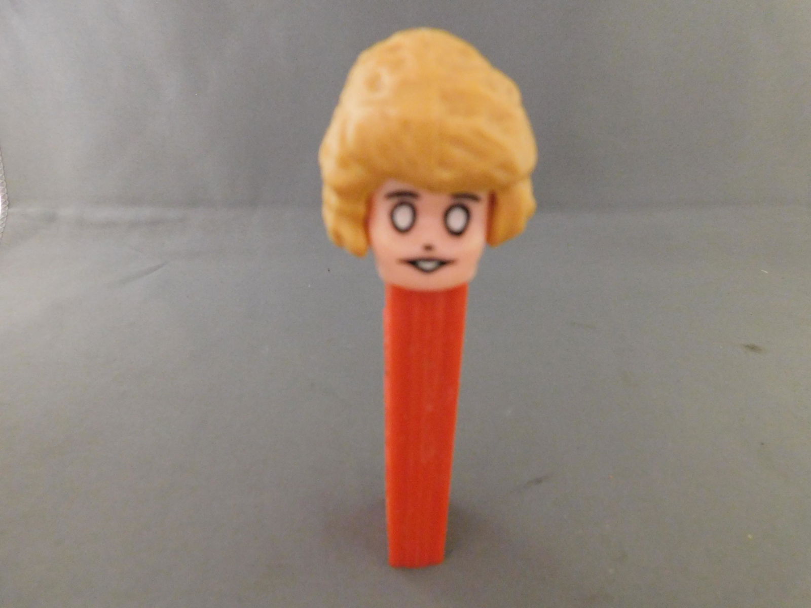 Little Orphan Annie Vintage Pez: Little Orphan Annie Vintage Pez. She has no feet. Made in Austria. You are bidding at a live sale, please read the terms and conditions. We are offering contact-less pick ups at our South Brunswick lo
