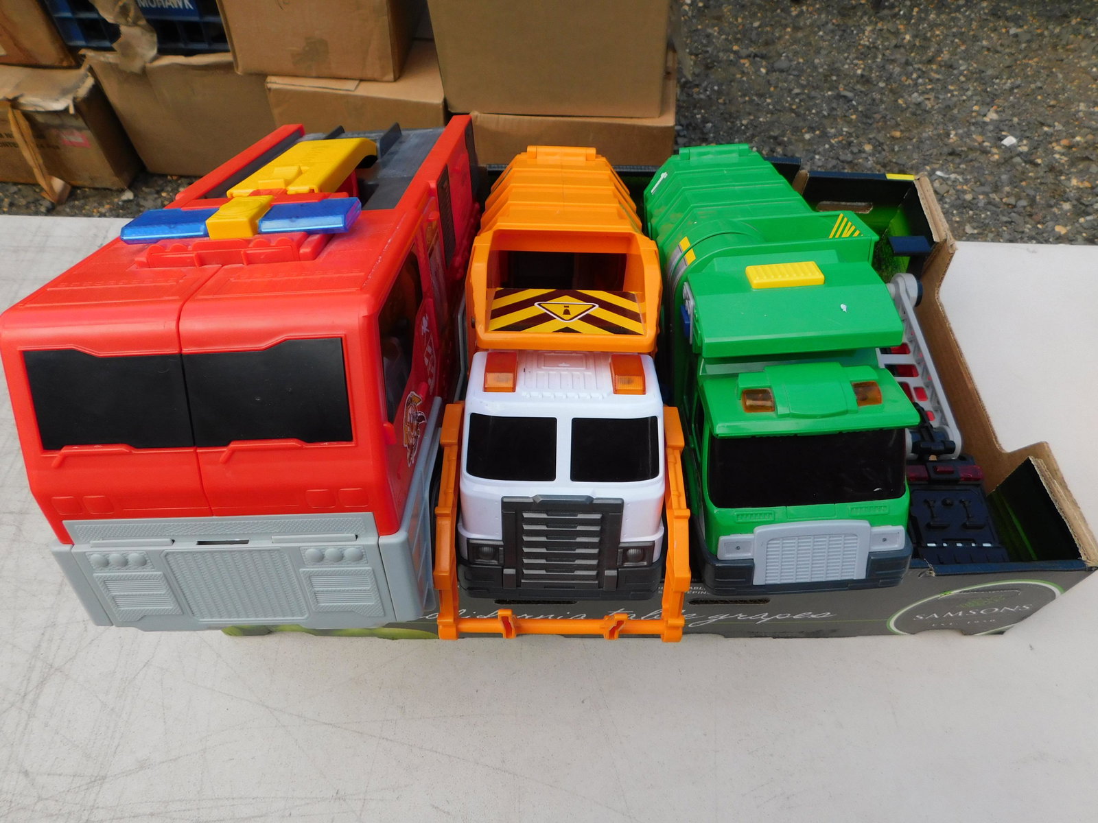 Box Lot of Garbage and Fire Trucks (1 of 1)