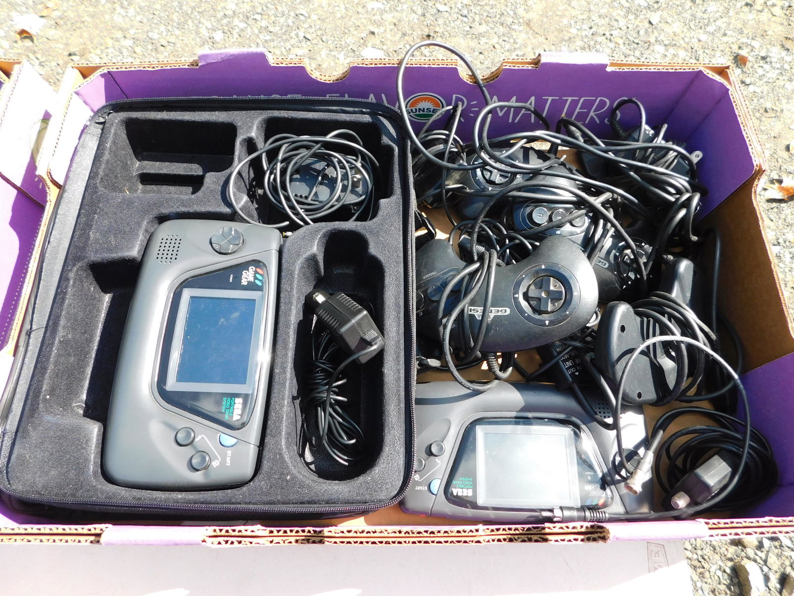 Box Lot Sega Genesis Game Gear (1 of 1)
