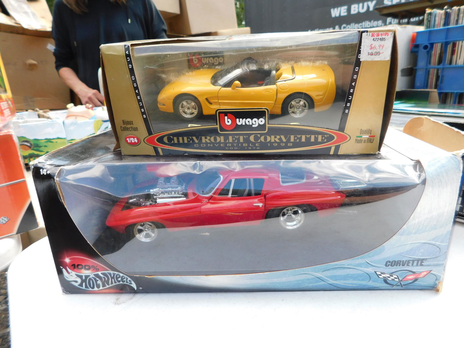 Lot of 2 Diecast Corvettes (1 of 1)