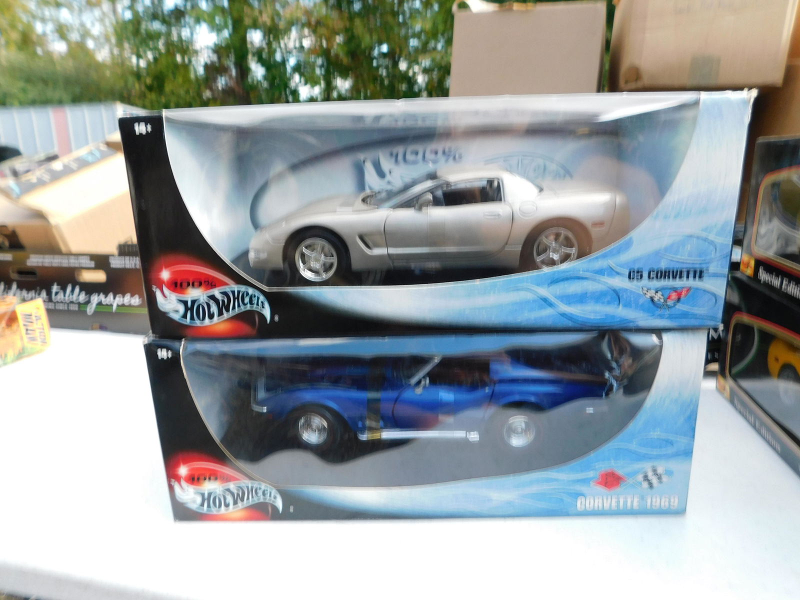 Lot of 2 Diecast Corvettes: Lot of 2 Diecast Corvettes. You are bidding at a live sale. Please read the terms and conditions. This sale will be broadcast live on sale day with full descriptions of each lot being sold, as well as