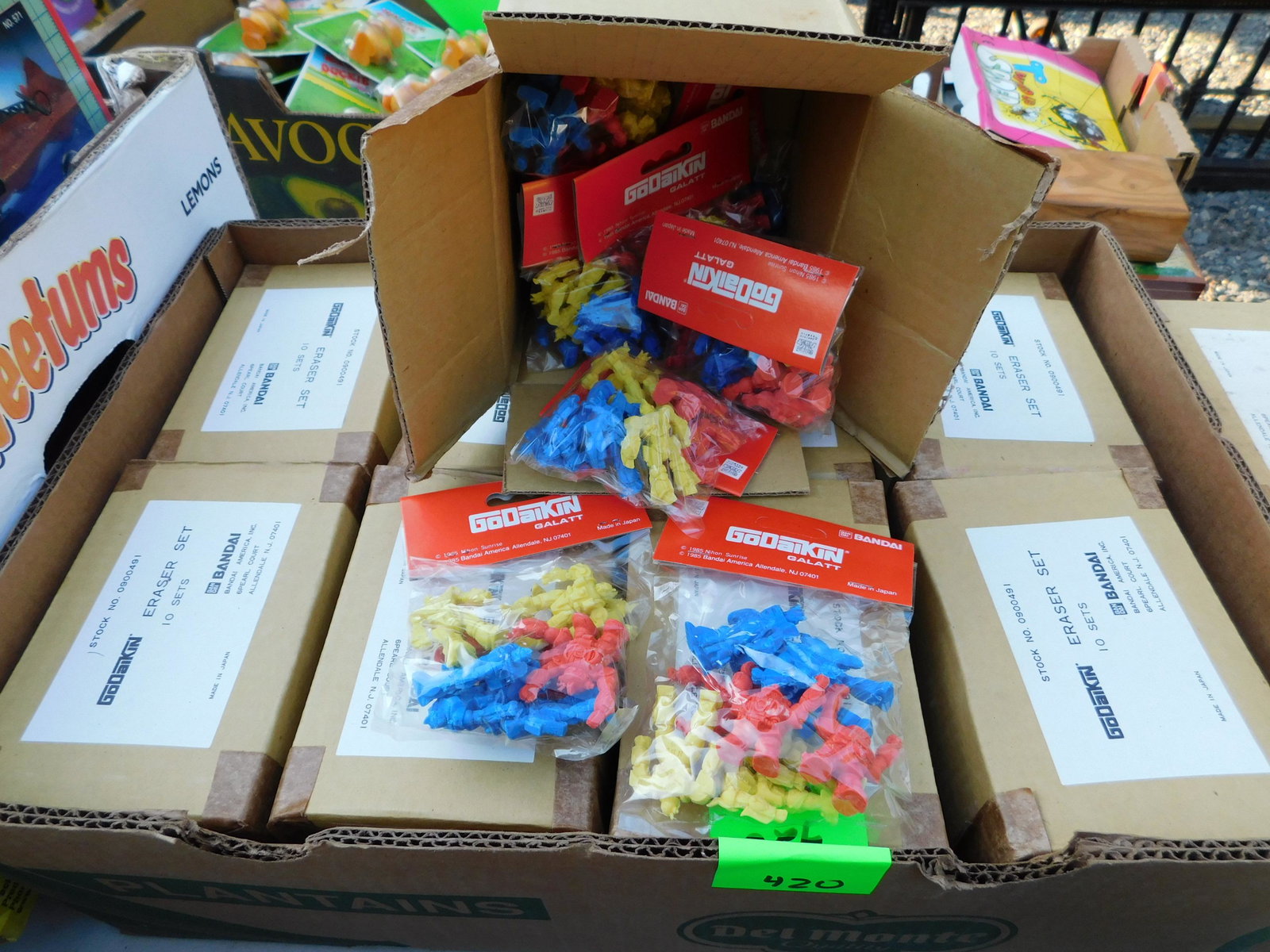 Ban-Dai Godaikin Erasers. (1 of 1)