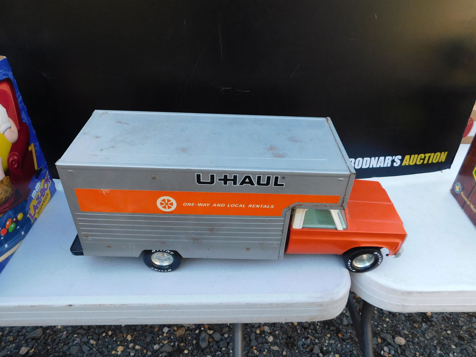 Nylint U-Haul Tin Moving Truck: Nylint U-Haul Tin Moving Truck. You are bidding at a live sale. Please read the terms and conditions. This sale will be broadcast live on sale day with full descriptions of each lot being sold, as wel