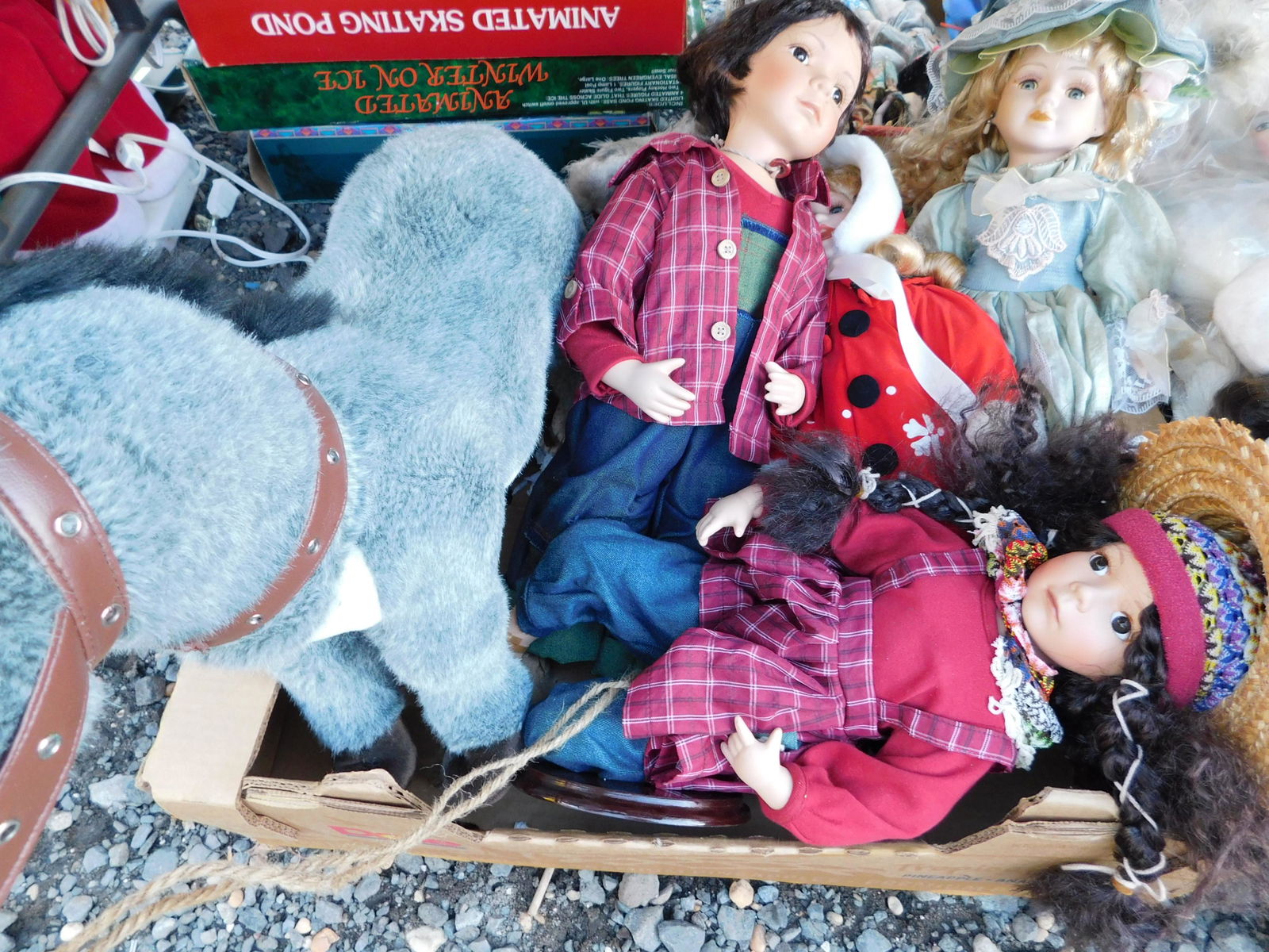 Lot of 3 Newer Porcelain Dolls: Lot of New Porcelain Dolls. You are bidding at a live sale. Please read the terms and conditions. This sale will be broadcast live on sale day with full descriptions of each lot being sold, as well as