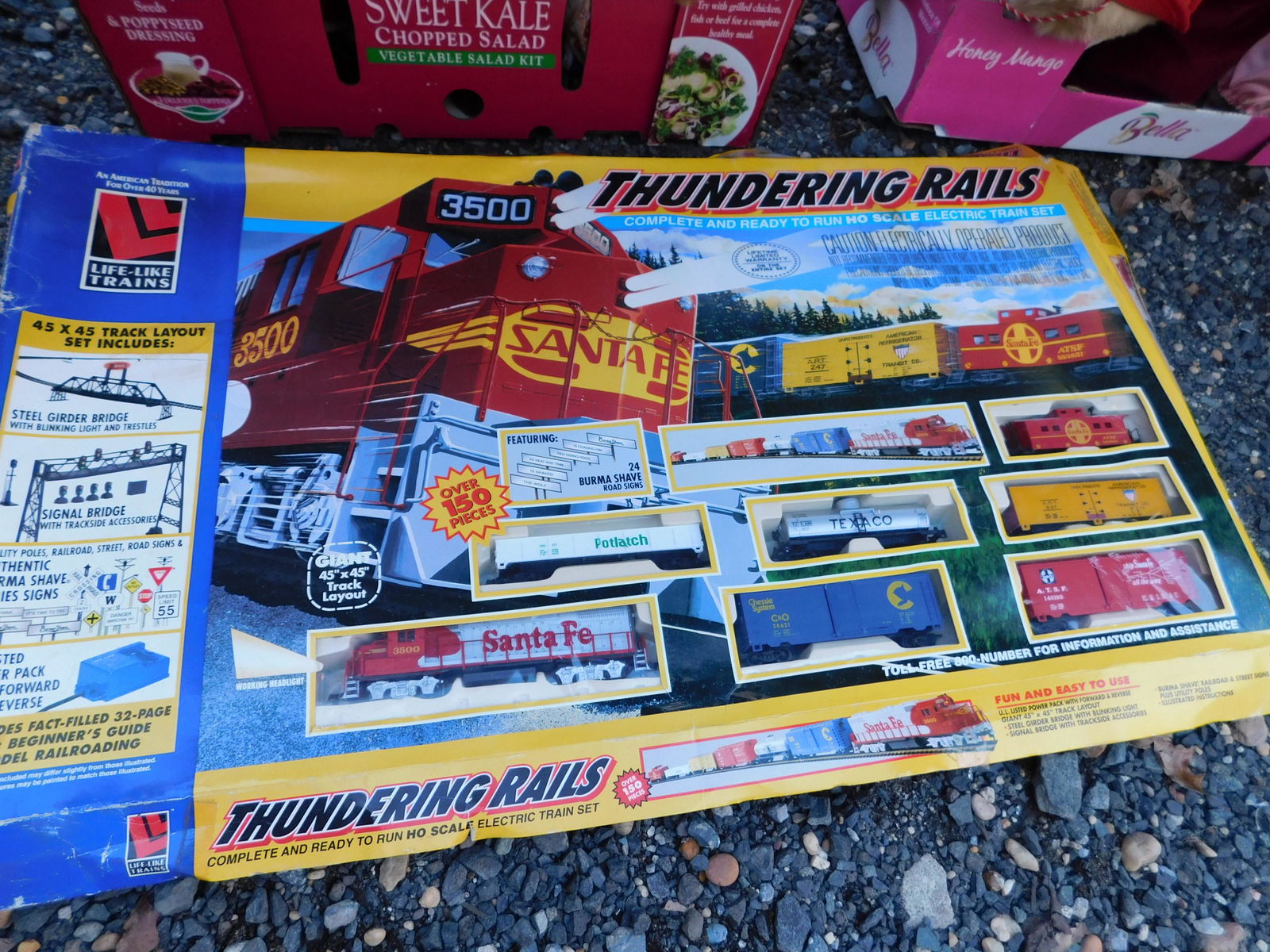 Thundering Rails HO Train Set: Thundering Rails HO Train Set with Box. Appears to be complete but not 100% sure. You are bidding at a live sale. Please read the terms and conditions. This sale will be broadcast live on sale day wit