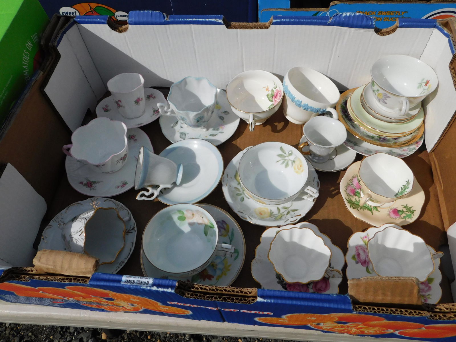 Lot of Cups/Saucers: Lot of Cups/Saucers. You are bidding at a live sale. Please read the terms and conditions. This sale will be broadcast live on sale day with full descriptions of each lot being sold, as well as video