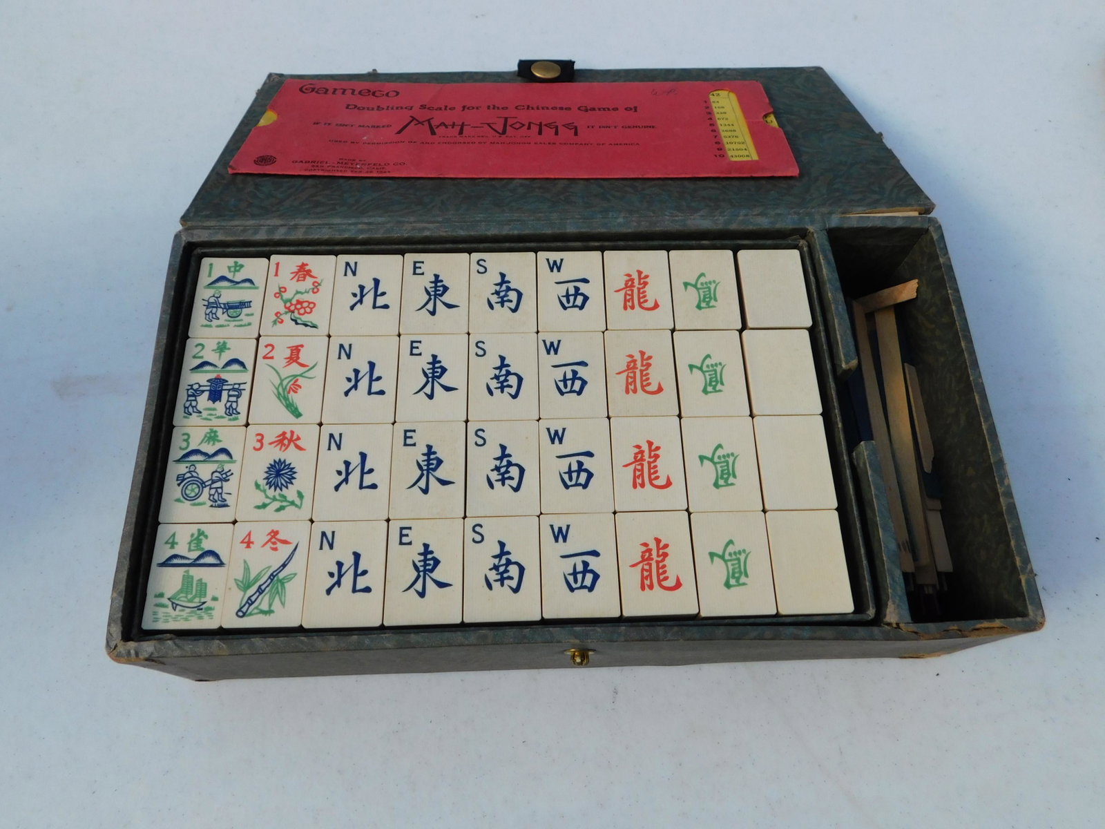 Vintage Mahjong Set: Vintage Mahjong Set. You are bidding at a live sale. Please read the terms and conditions. This sale will be broadcast live on sale day with full descriptions of each lot being sold, as well as video 