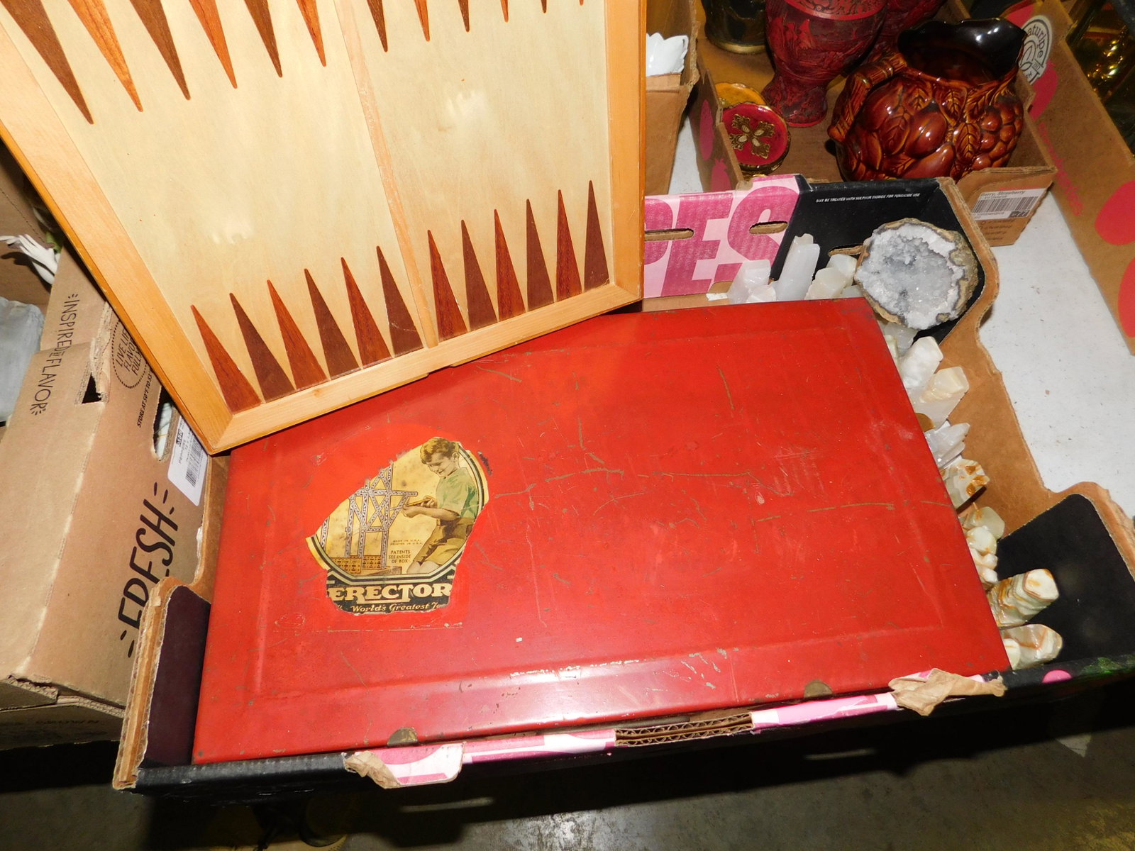 Box Lot with Vintage Games: Box Lot with Vintage Erector Set, Chess Set and Backgammon Set. You are bidding at a live sale. Please read the terms and conditions. This sale will be broadcast live on sale day with full description