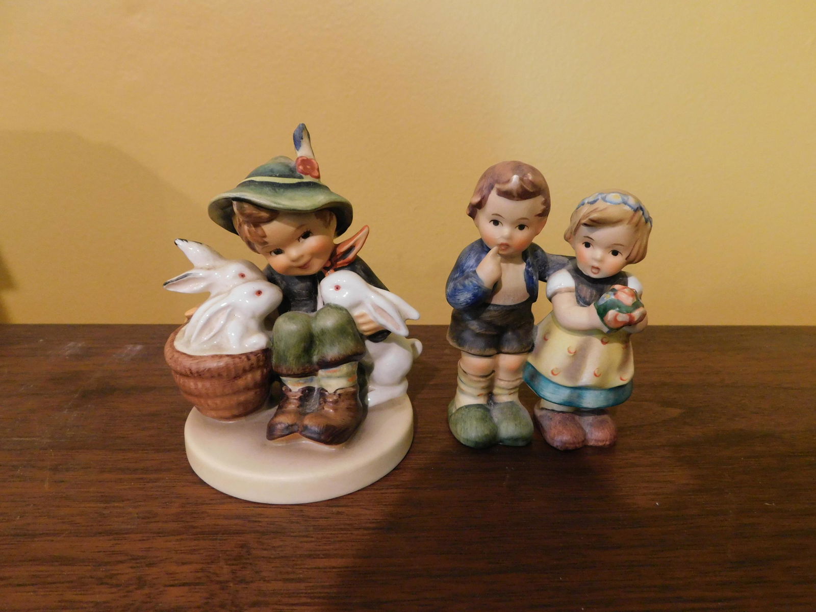 Lot of 2 Hummel Figurines (1 of 3)
