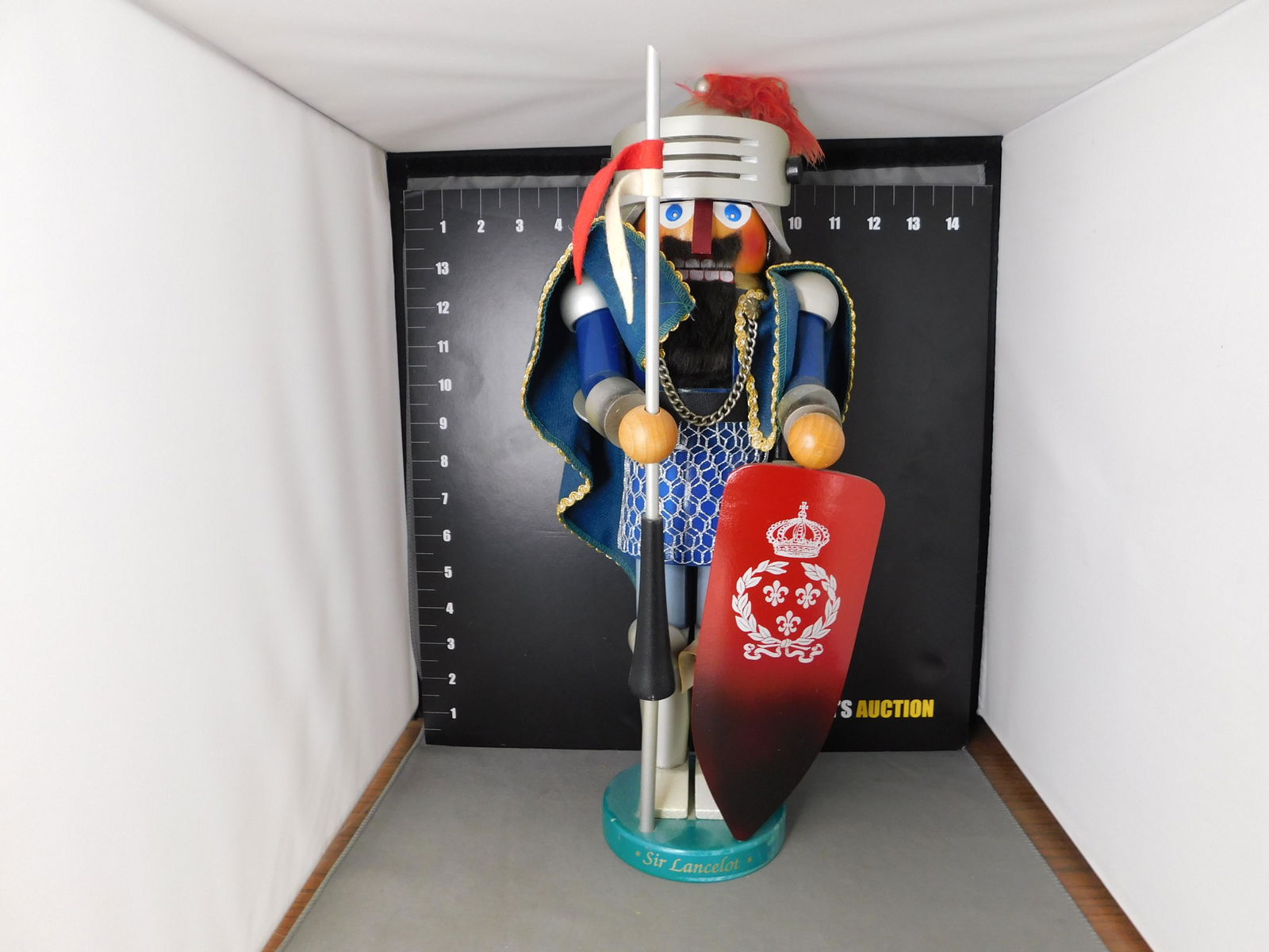 Steinbach Sir Lancelot Nutcracker (1 of 3)