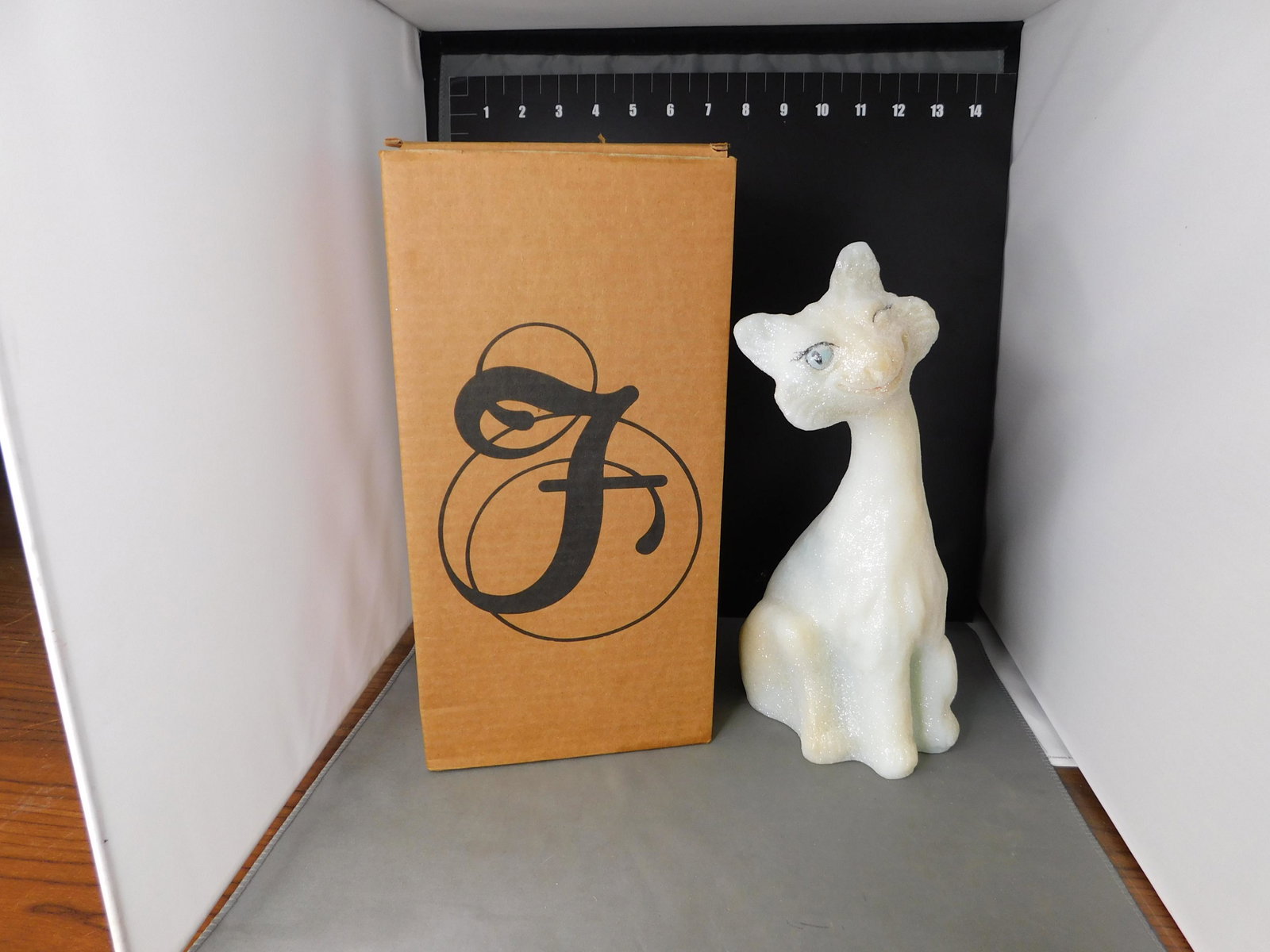 Fenton Art Glass Winking Cat (1 of 5)