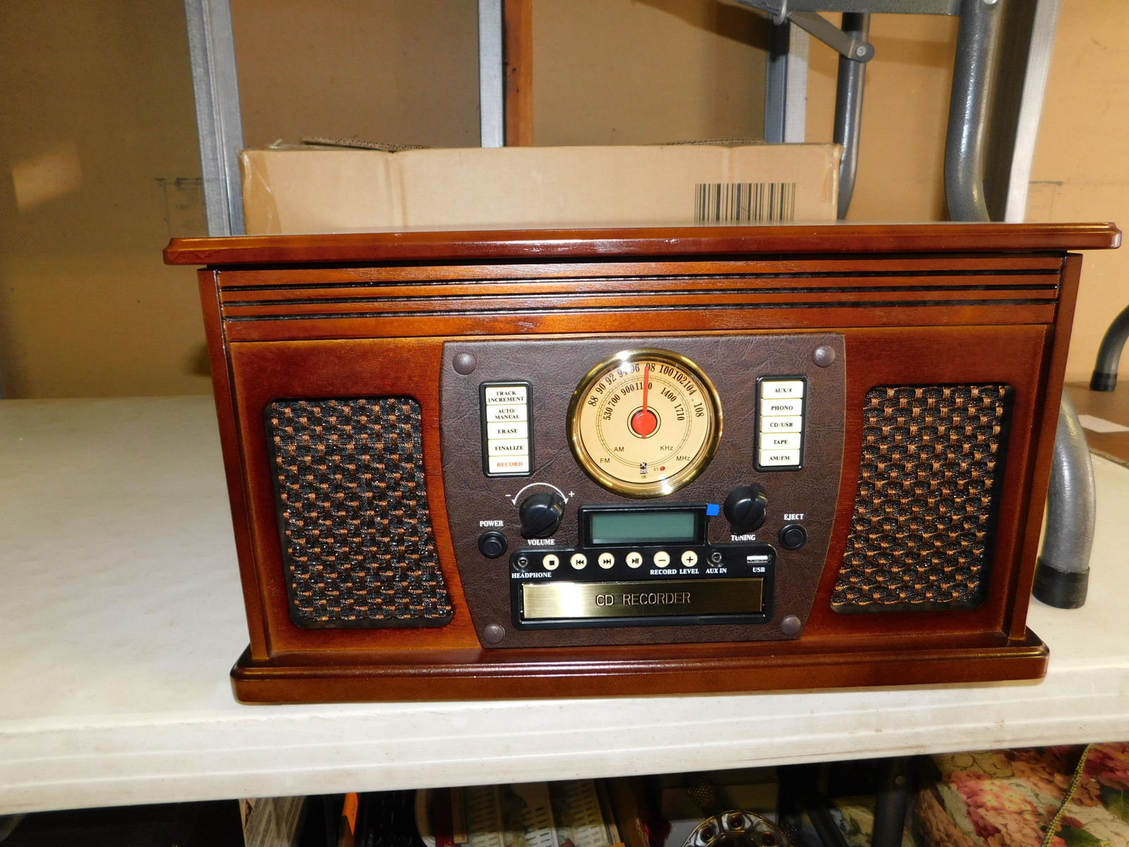 Innovative Technology CD/Record/Tape Player (1 of 2)