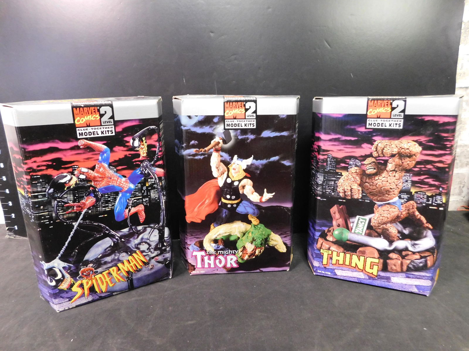 Marvel Model Kit Lot of 3 - Spider-Man, Thor and The: Lot of 3 Toy Biz Level 2 Model Kits. Included are Spider-Man, Thor, and The Thing. All from private collector who disclosed to us that he just took off the factory seal to look at them and to the best