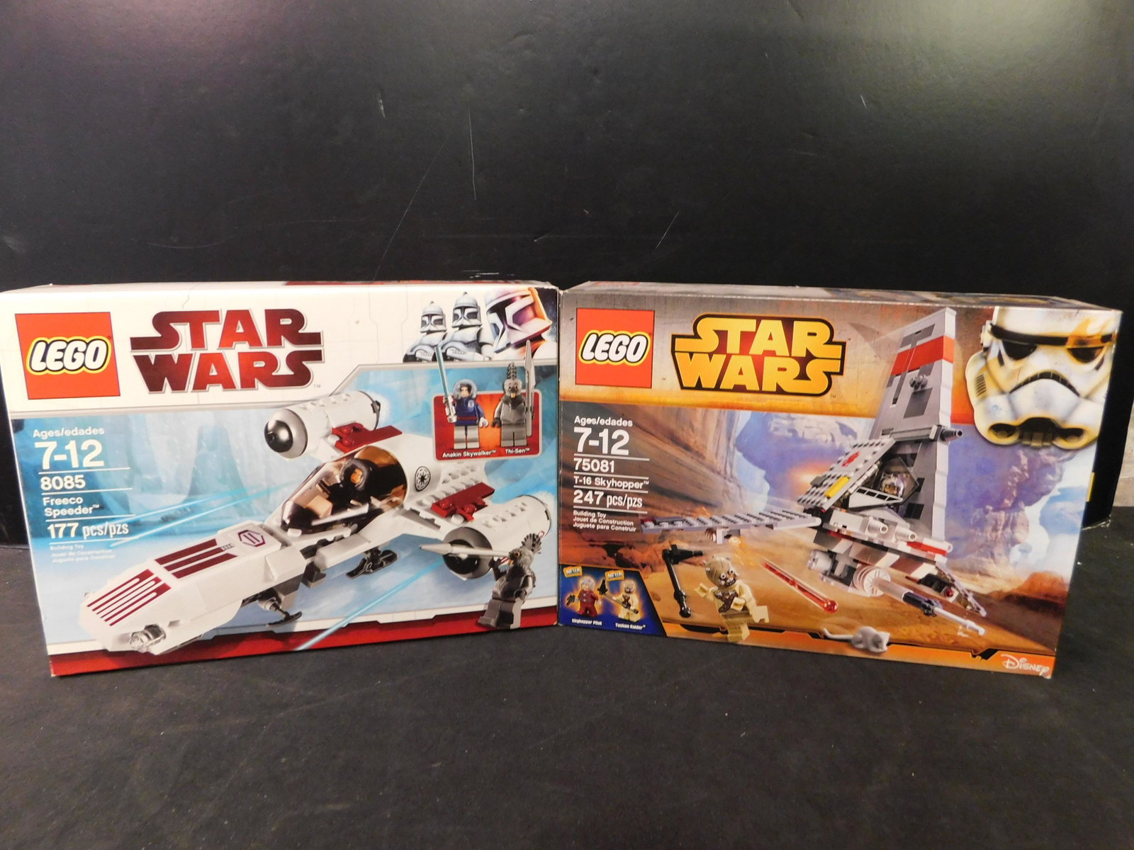 Lego Star Wars Lot of 2 - Freeco Speeder & T-16: Lego Star Wars Lot of 2. Included in this lot are T-16 Skyhopper and Freeco Speeder. The Legos came from a collector's estate. He had them displayed and for selling purposes he took them apart and put