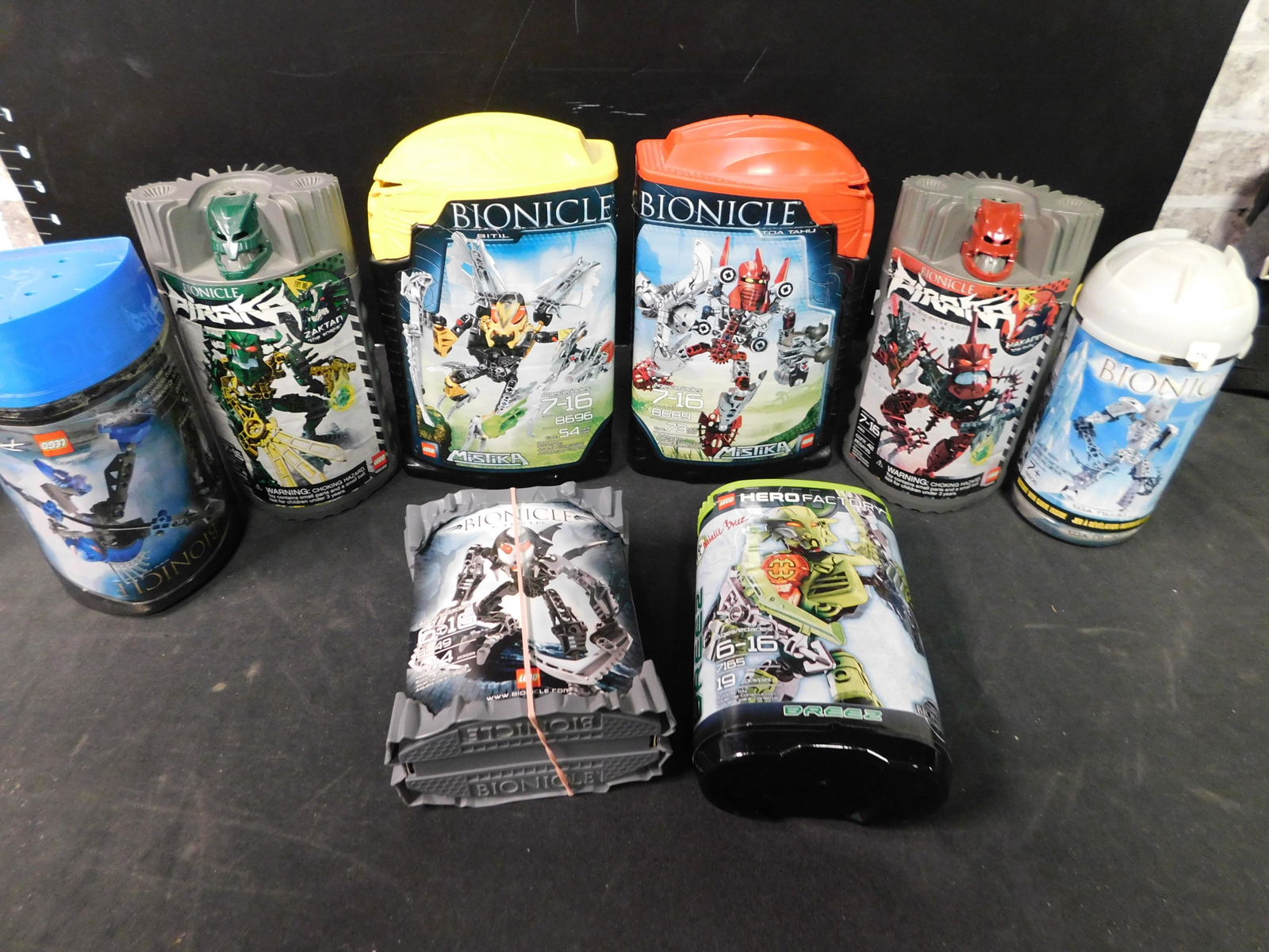 Lego Bionicle Box Lot: Lego Bioncle Box Lot of 8 Pieces. The Legos came from a collector's estate. He had them displayed and for selling purposes he took them apart and put them back into baggies. We can say we are pretty s