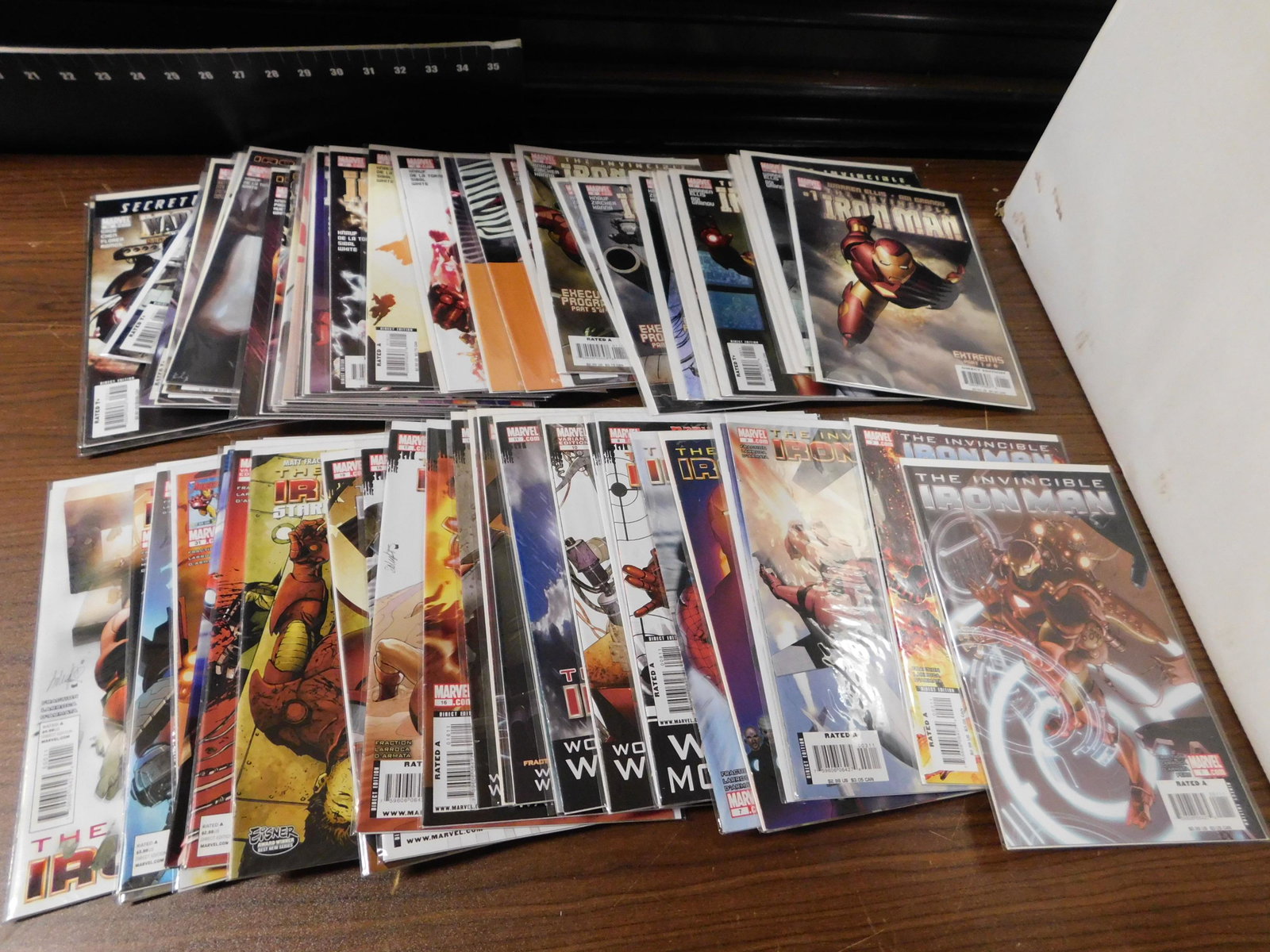 Invincible Iron Man Comic Book Lot (1 of 3)