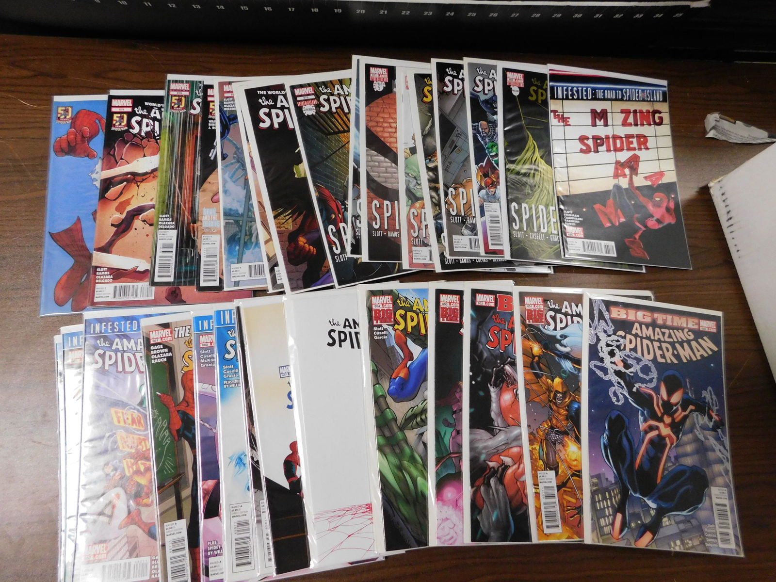 Lot of Amazing Spider-Man Annuals, One Shots and (1 of 2)