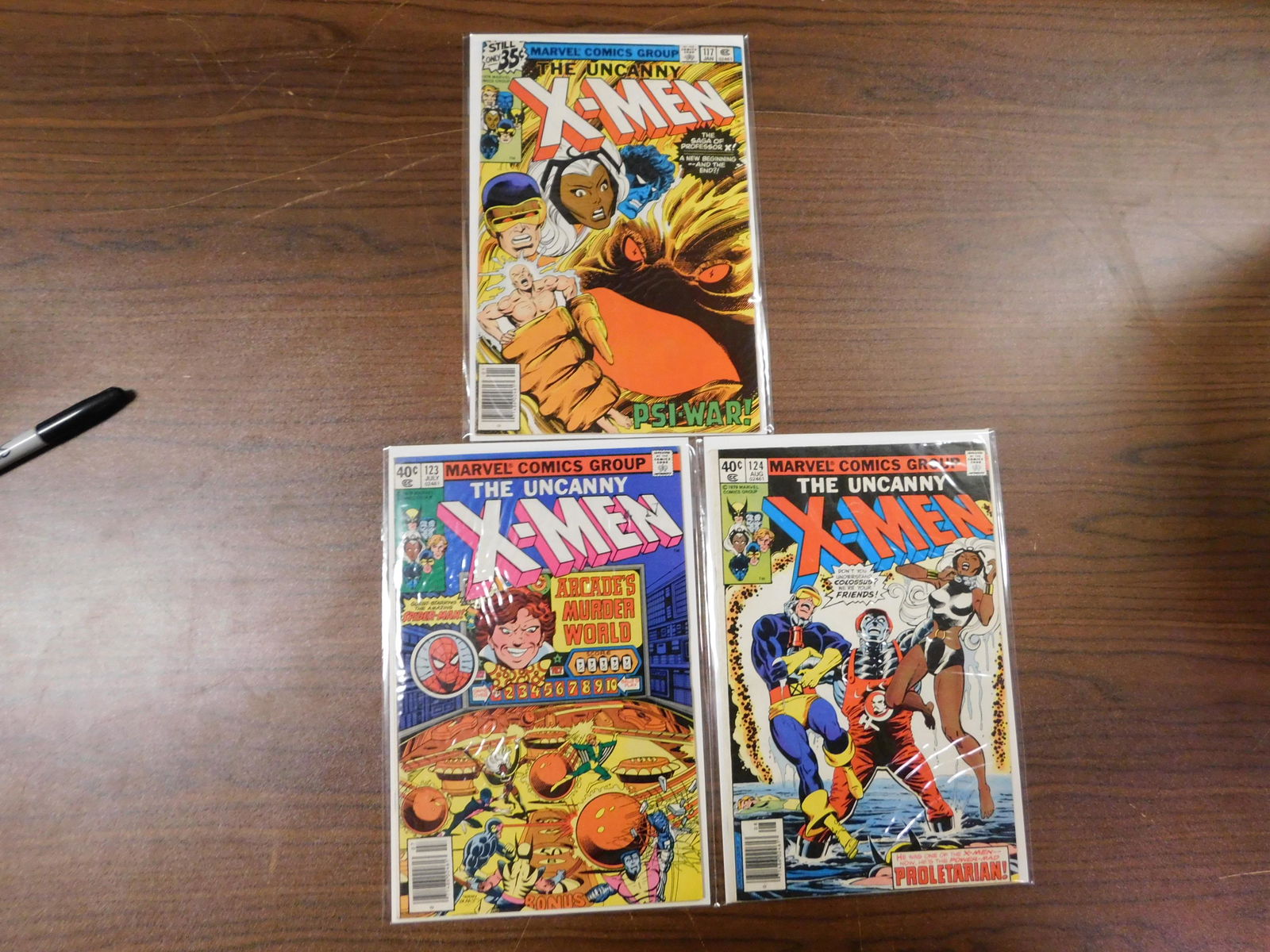 Lot of Uncanny X-Men Comic Books (1 of 1)