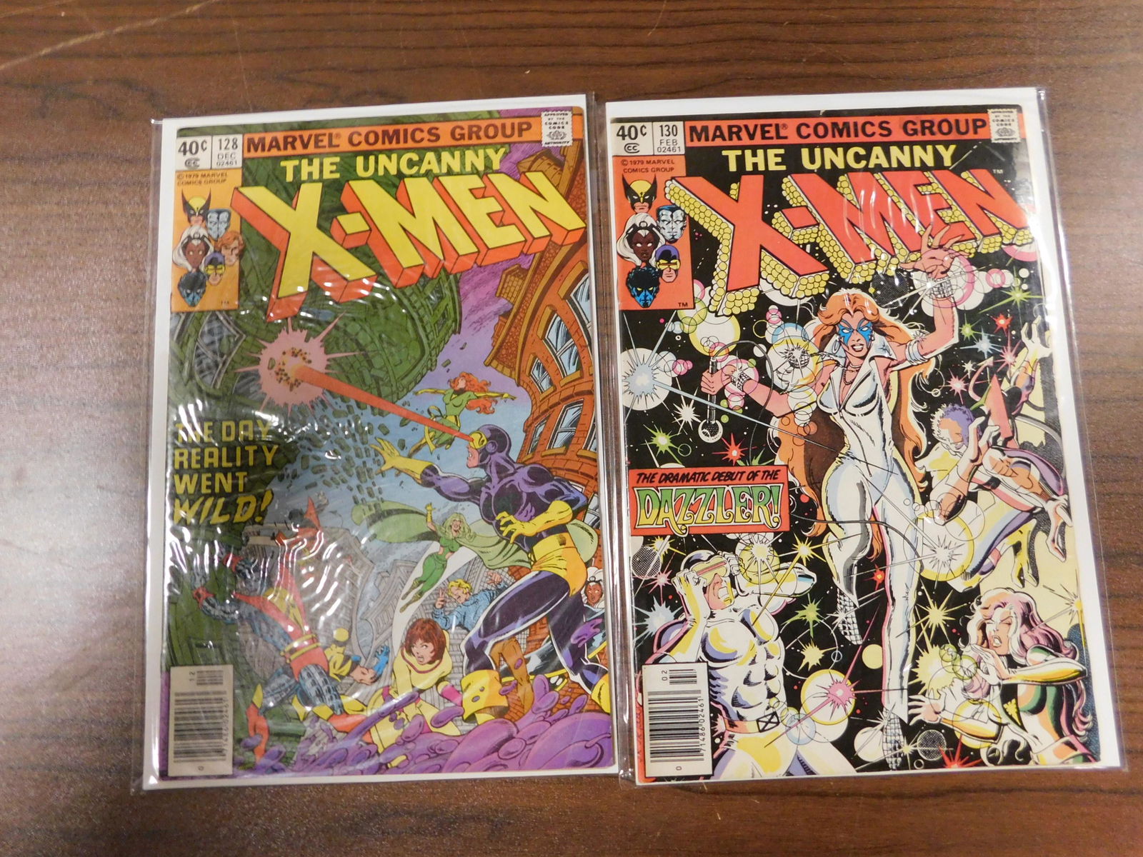 Lot of Uncanny X-Men Comic Books (1 of 1)