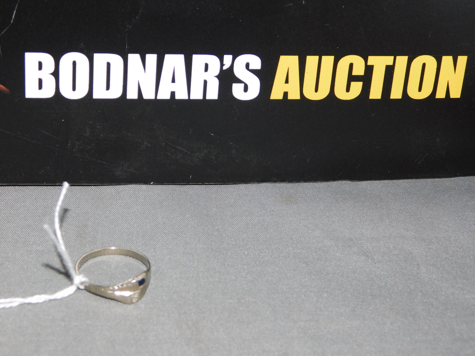 10K Ring Diamond & Sapphire (1 of 3)