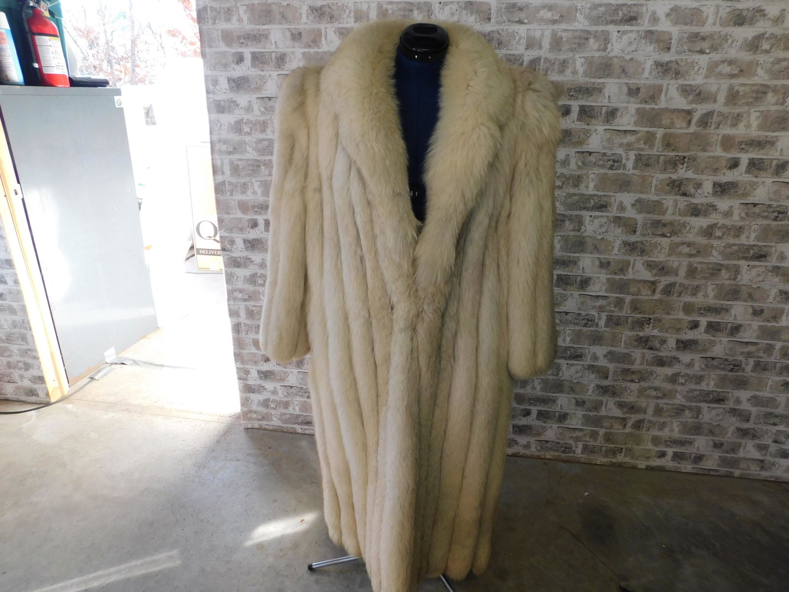 Long Fox Fur Coat (1 of 4)