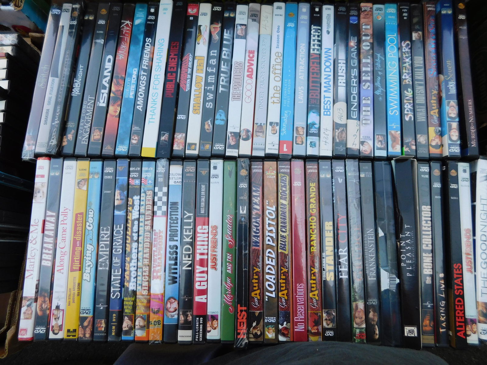 Large Lot of DVD's movies: Large Lot of DVD's movies. Mixed titles some may be factory sealed. This sale will be broadcast live on sale day with an auctioneer and caller calling full descriptions of each lot being sold, as well