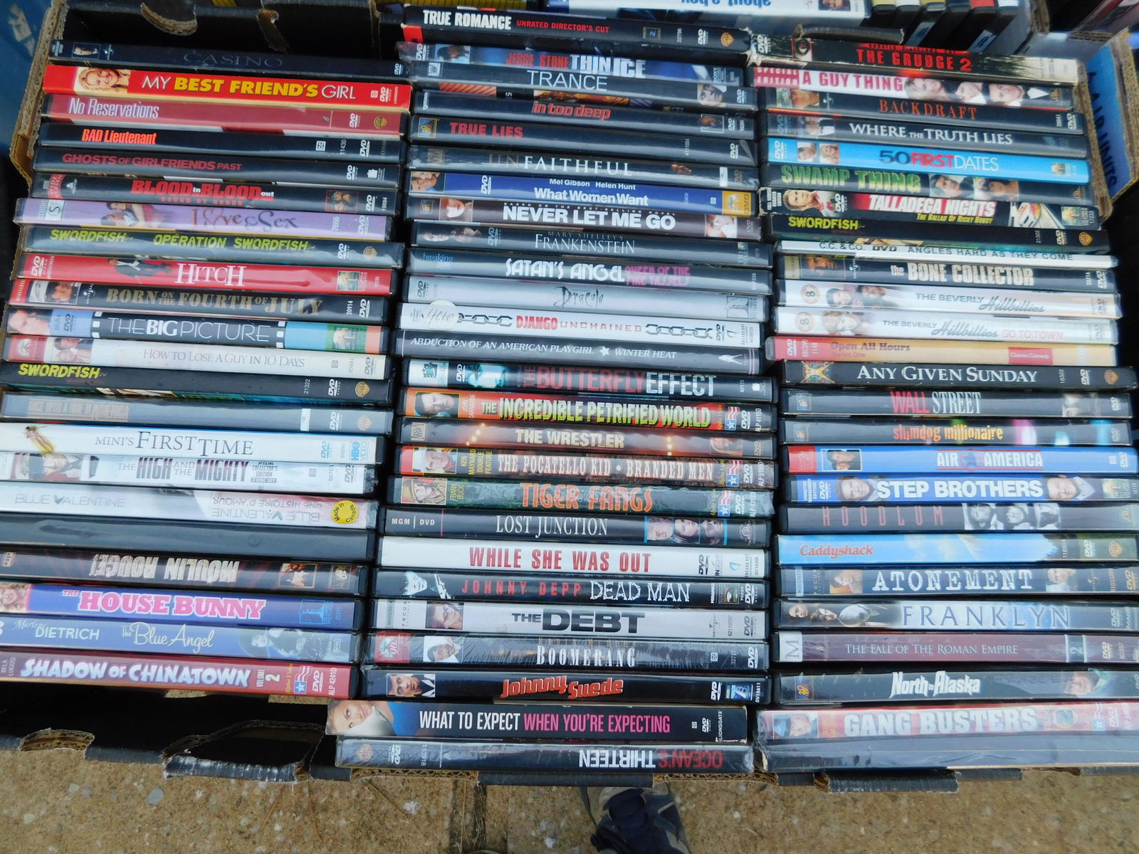 Large Lot of DVD's movies: Large Lot of DVD's movies. Mixed titles some may be factory sealed. This sale will be broadcast live on sale day with an auctioneer and caller calling full descriptions of each lot being sold, as well