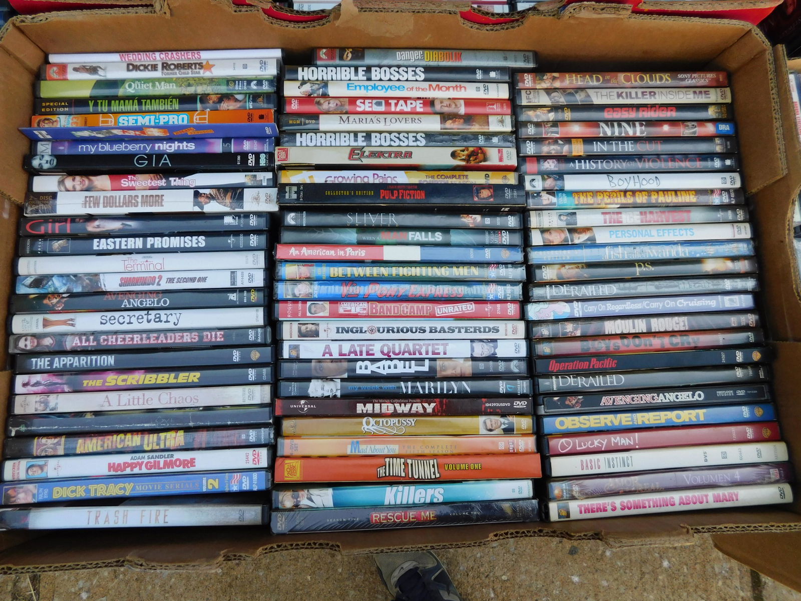 Large Lot of DVD's movies: Large Lot of DVD's movies. Mixed titles some may be factory sealed. This sale will be broadcast live on sale day with an auctioneer and caller calling full descriptions of each lot being sold, as well